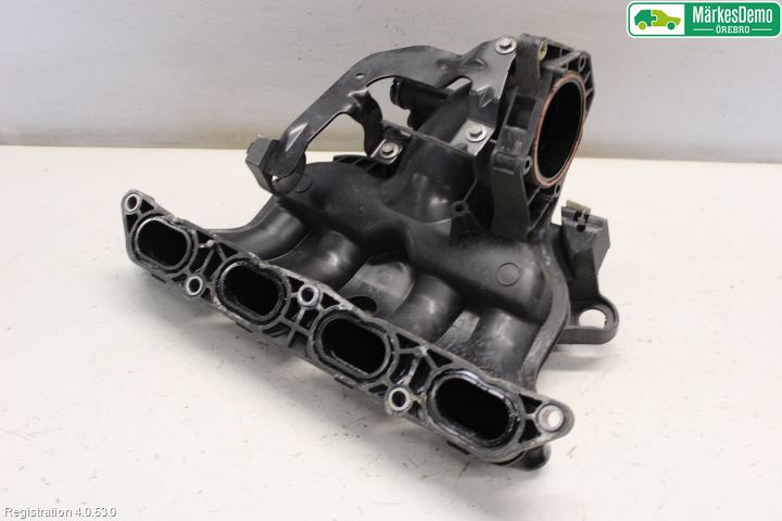 Peugeot 308 08-13 Innsugningsmanifold