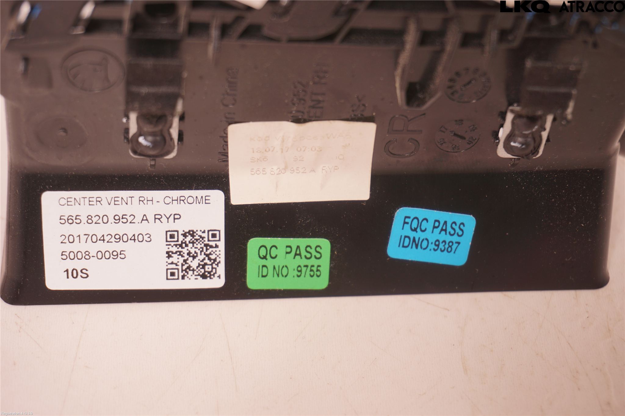 Skoda KODIAQ 17-24 Dashbord Kanal - Dyse