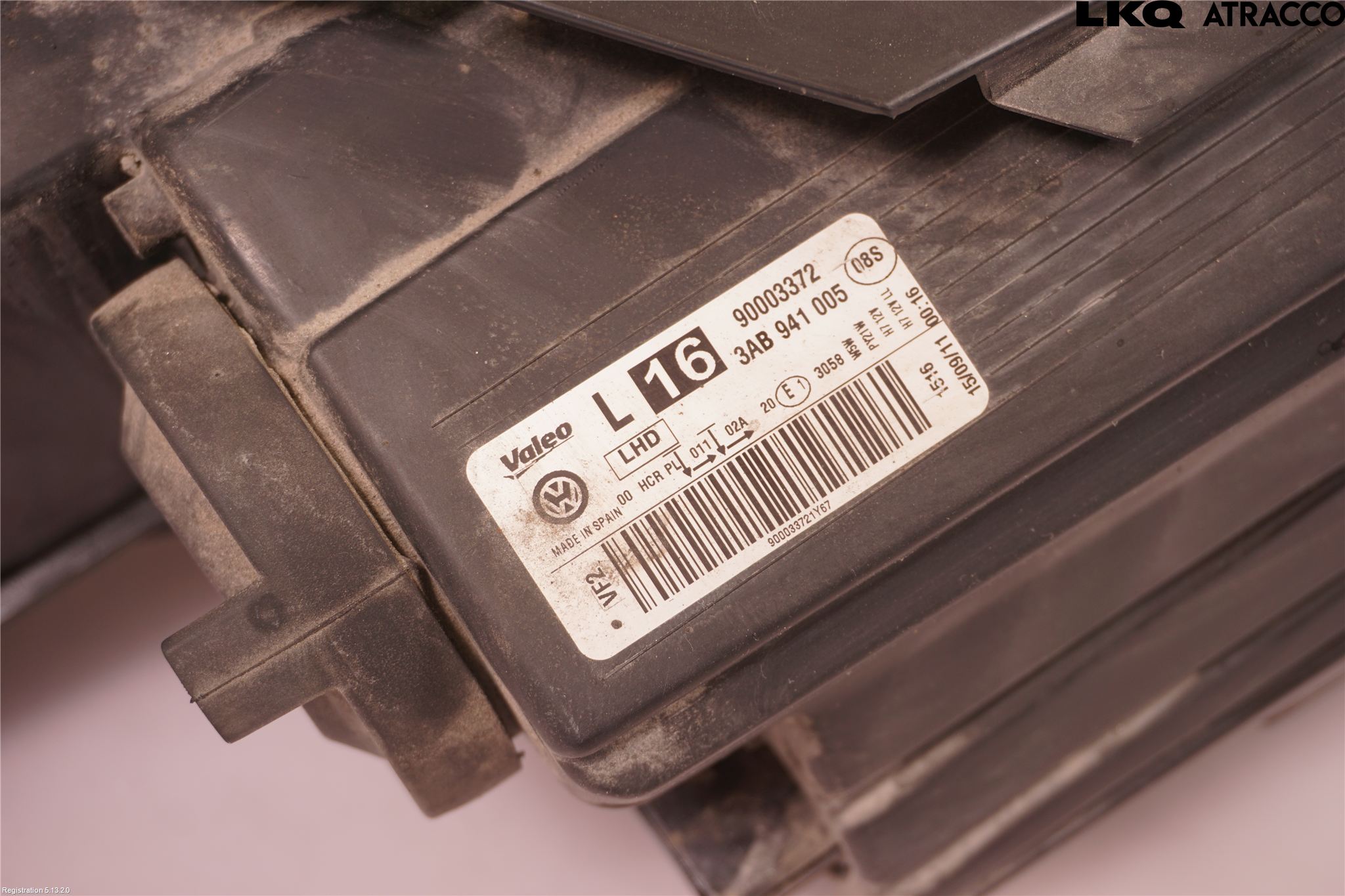 Volkswagen VW PASSAT 11-14 Frontlykt Venstre