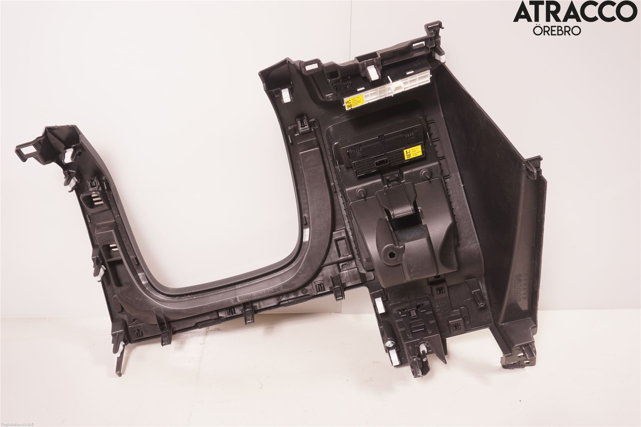 Mazda CX-30 20- Innr Dashbord Sparkeplate