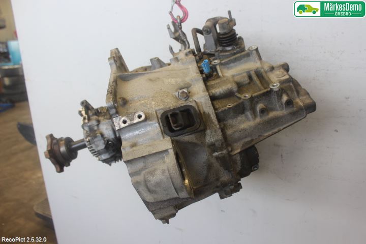 Nissan X-TRAIL     01-07 Gearkasse 5 Trinn