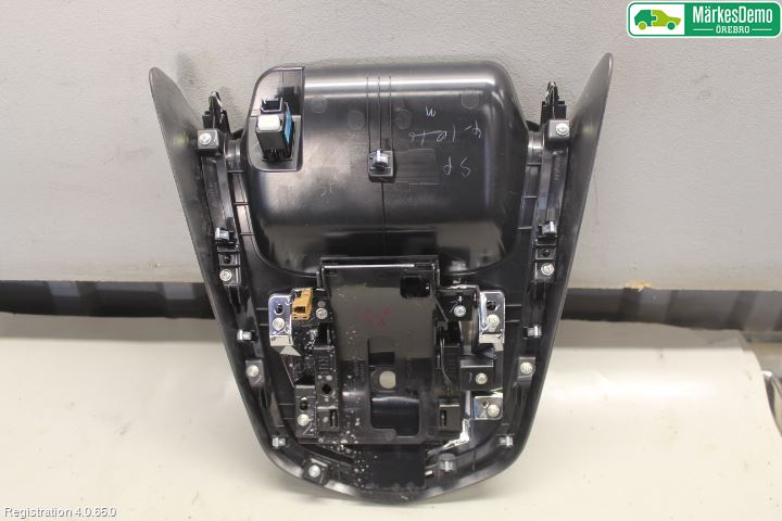Nissan NAVARA, TREK-1 17-21 Instrumentkonsoll Gulv