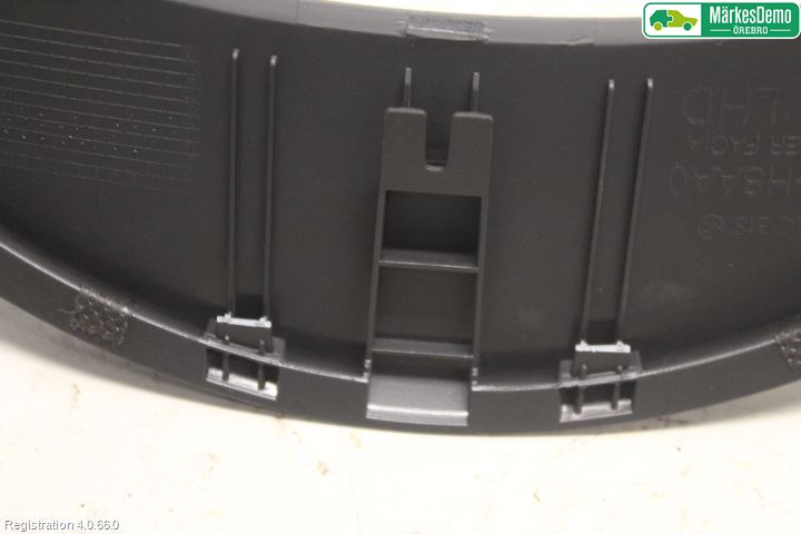 Kia STONIC 18->> Instrument Ramme