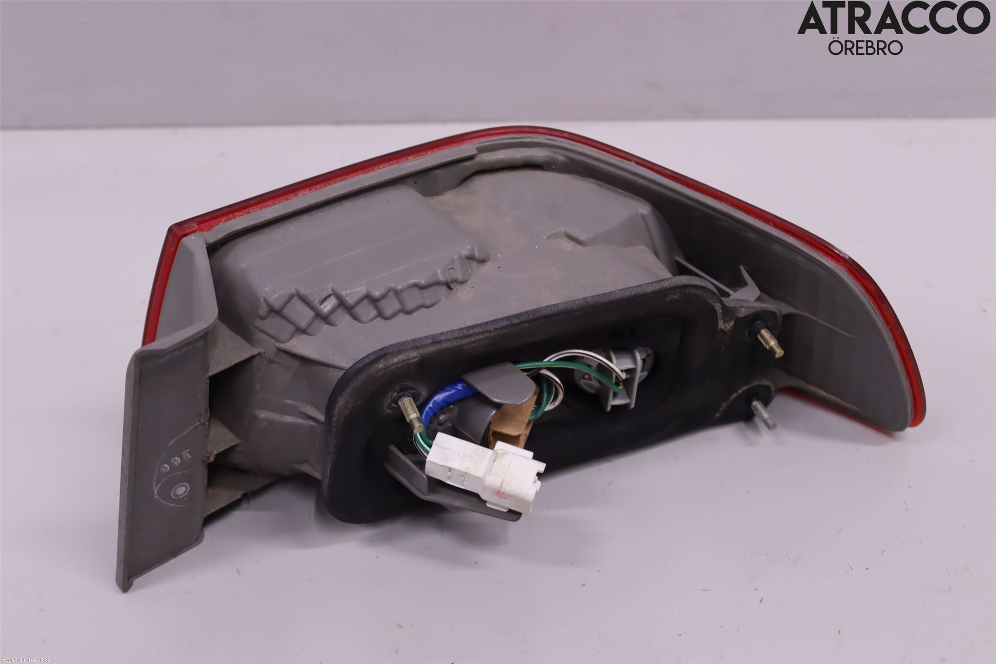 Toyota CAMRY    01-06 Baklykt Venstre