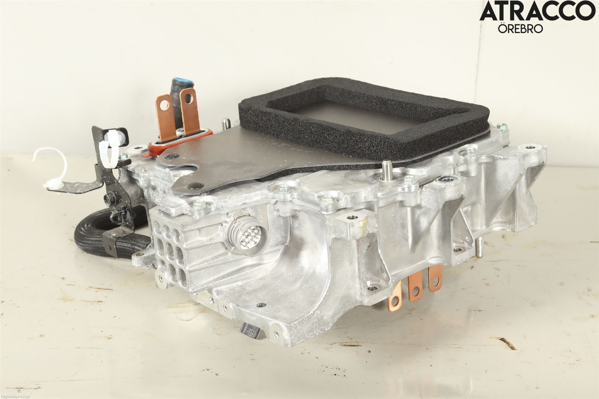 Nissan LEAF 18- Inverter 12-)220V
