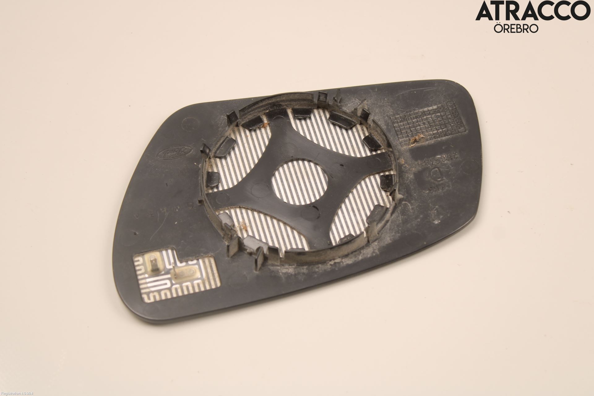 Ford FOCUS     04-07 Speil Glass H