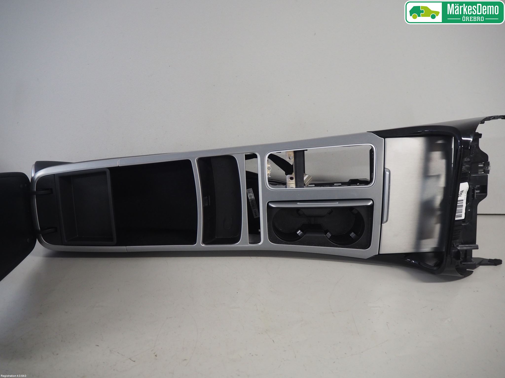 Kia STINGER 18- Instrumentkonsoll Gulv