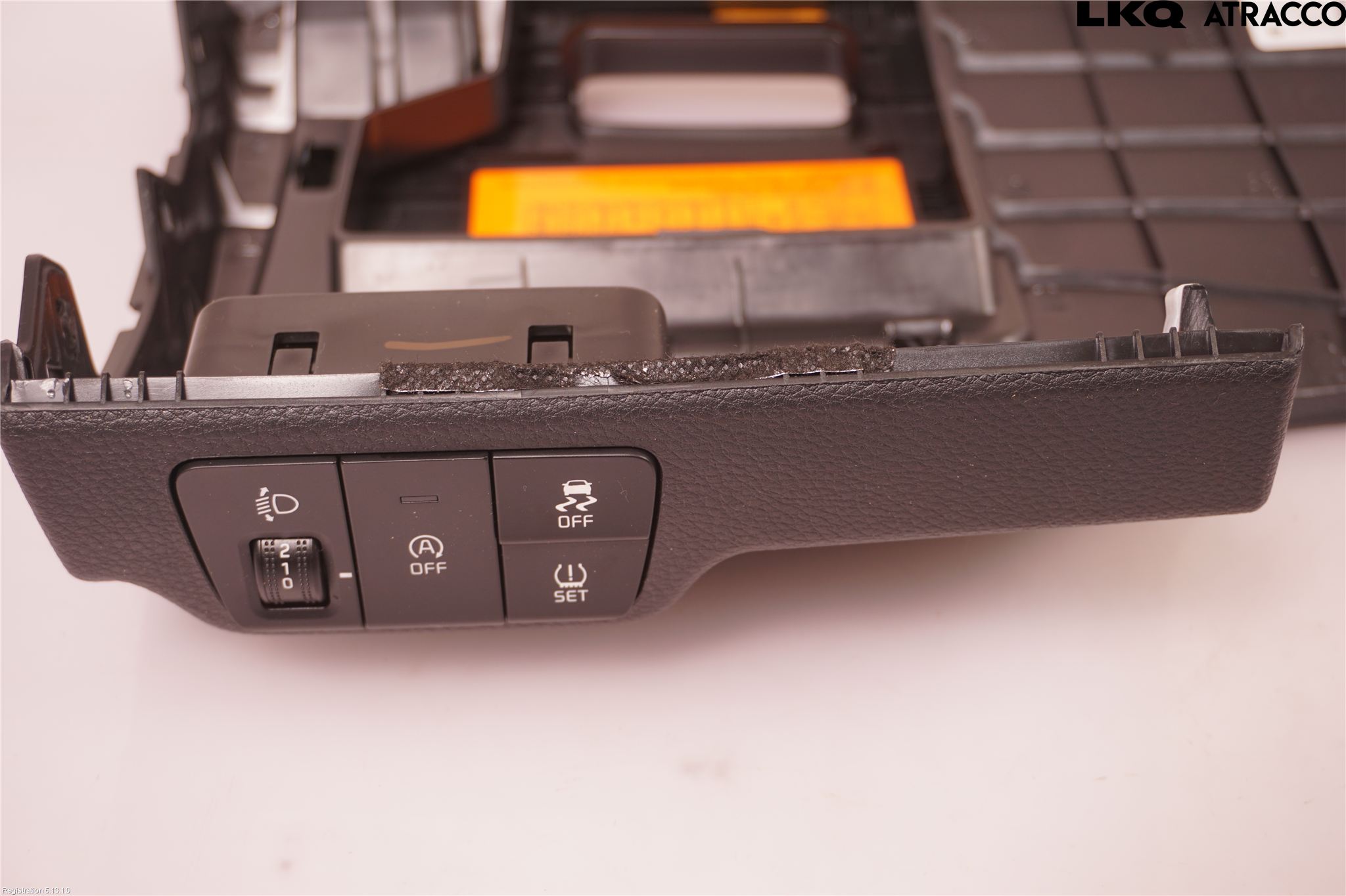 Kia STONIC 18->> Innr Dashbord Sparkeplate