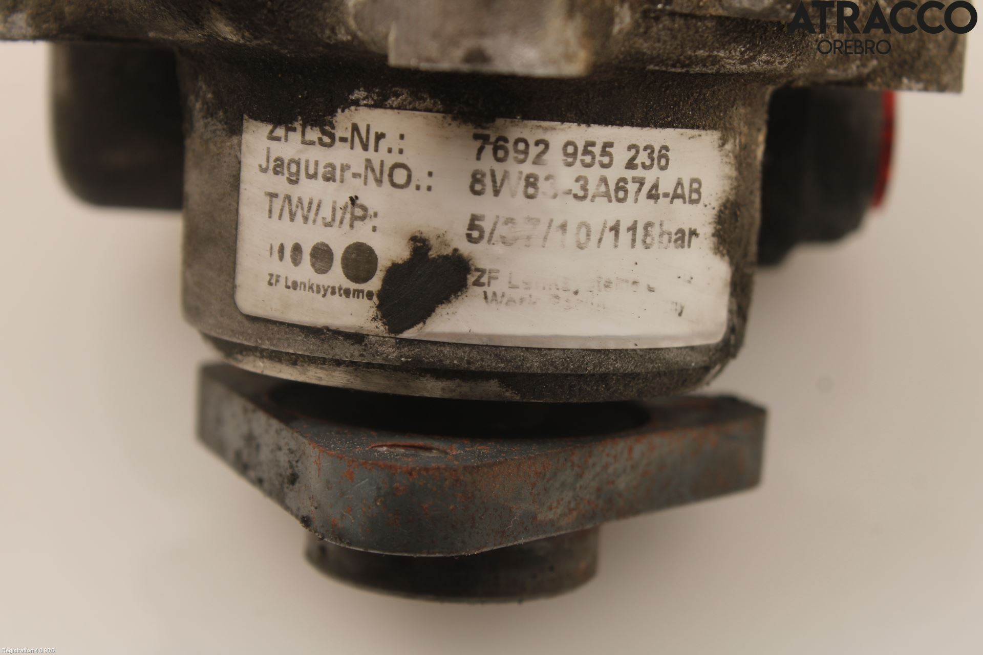 Jaguar XJ X351        10- Servo Pumpe