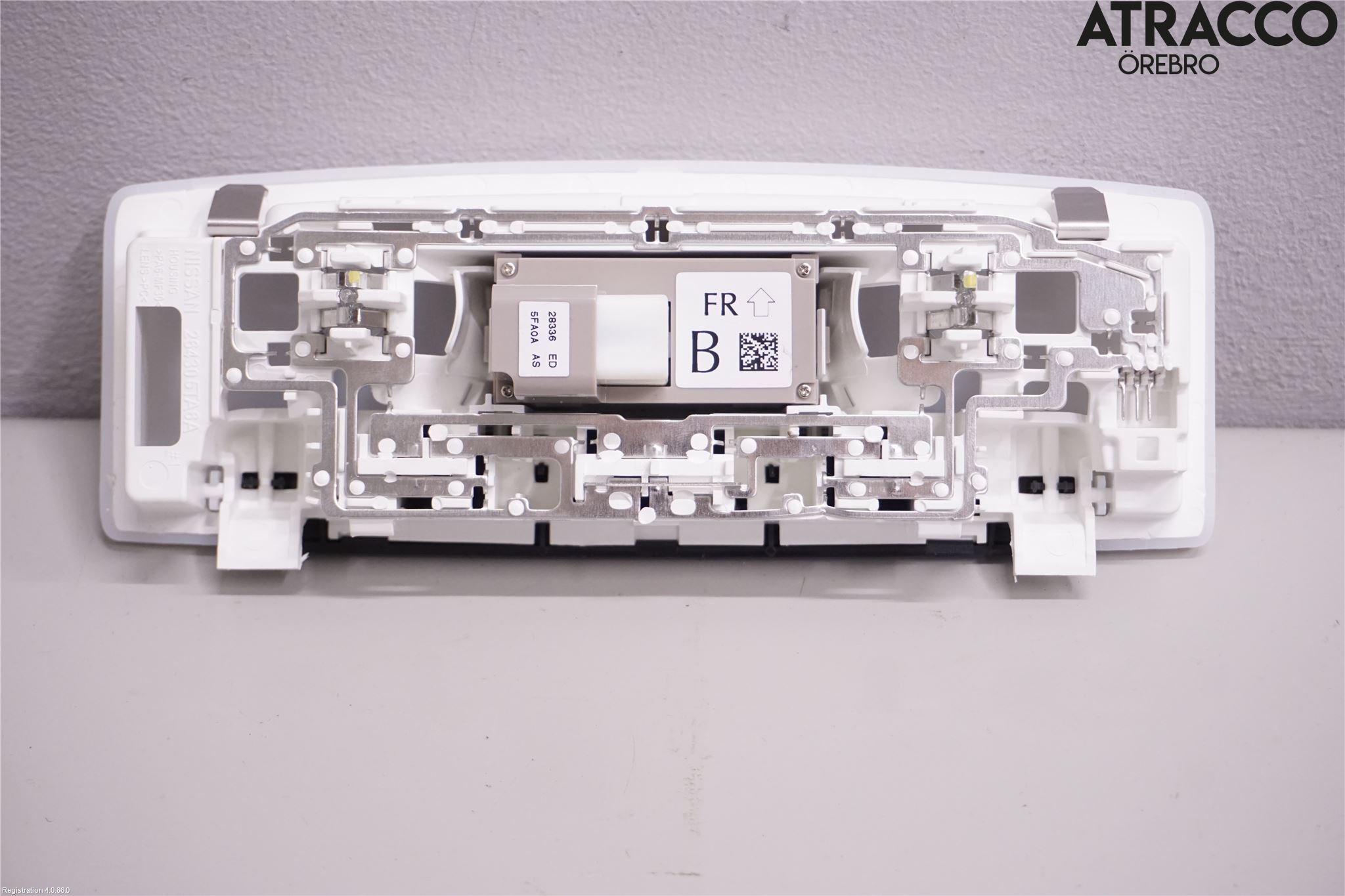 Nissan LEAF 18- Innr Taklys