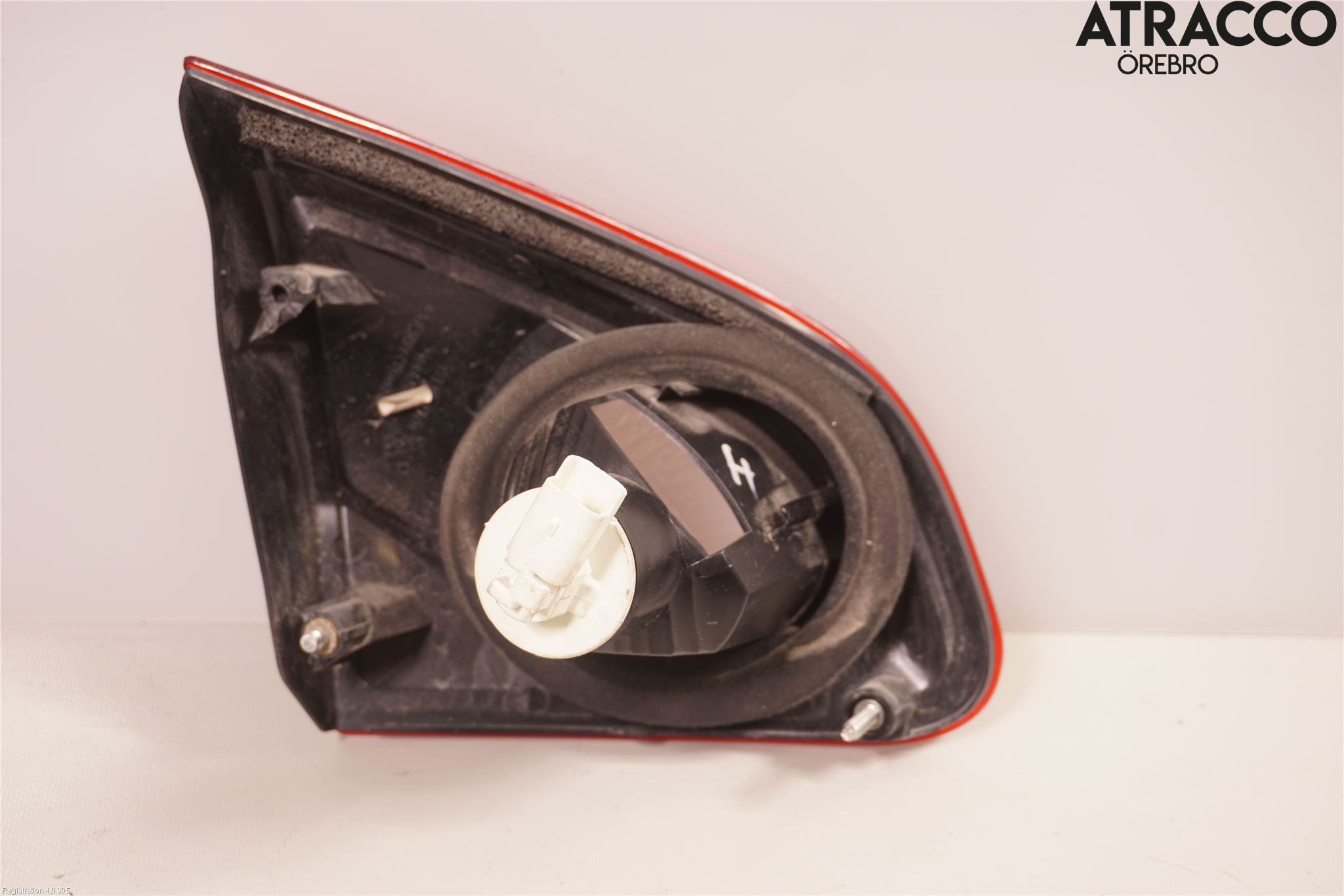 Nissan QASHQAI 10-14 Baklykt Høyre  På Luke(Indre)