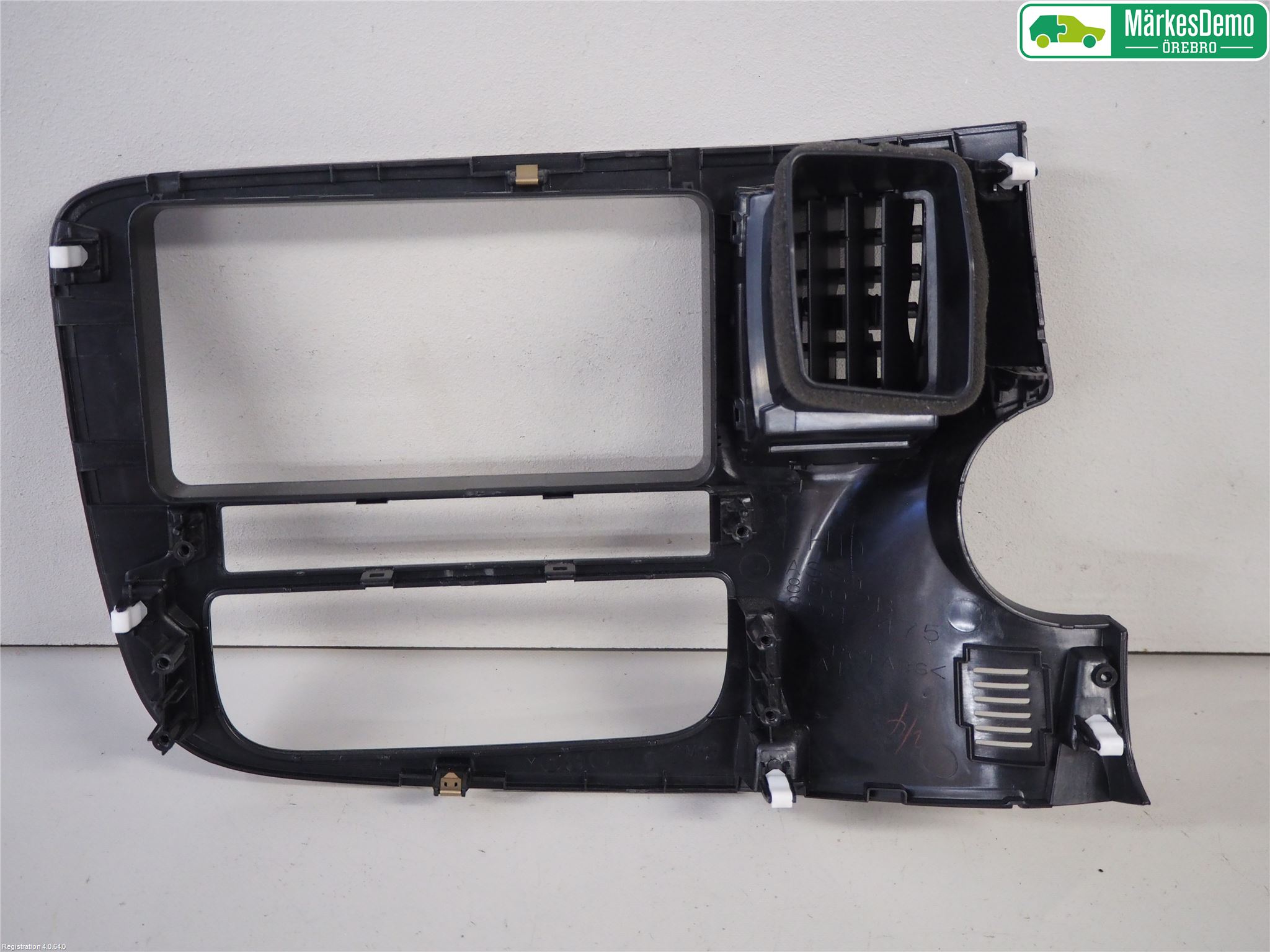 Mitsubishi OUTLANDER 13-21 Innr Radio Ramme