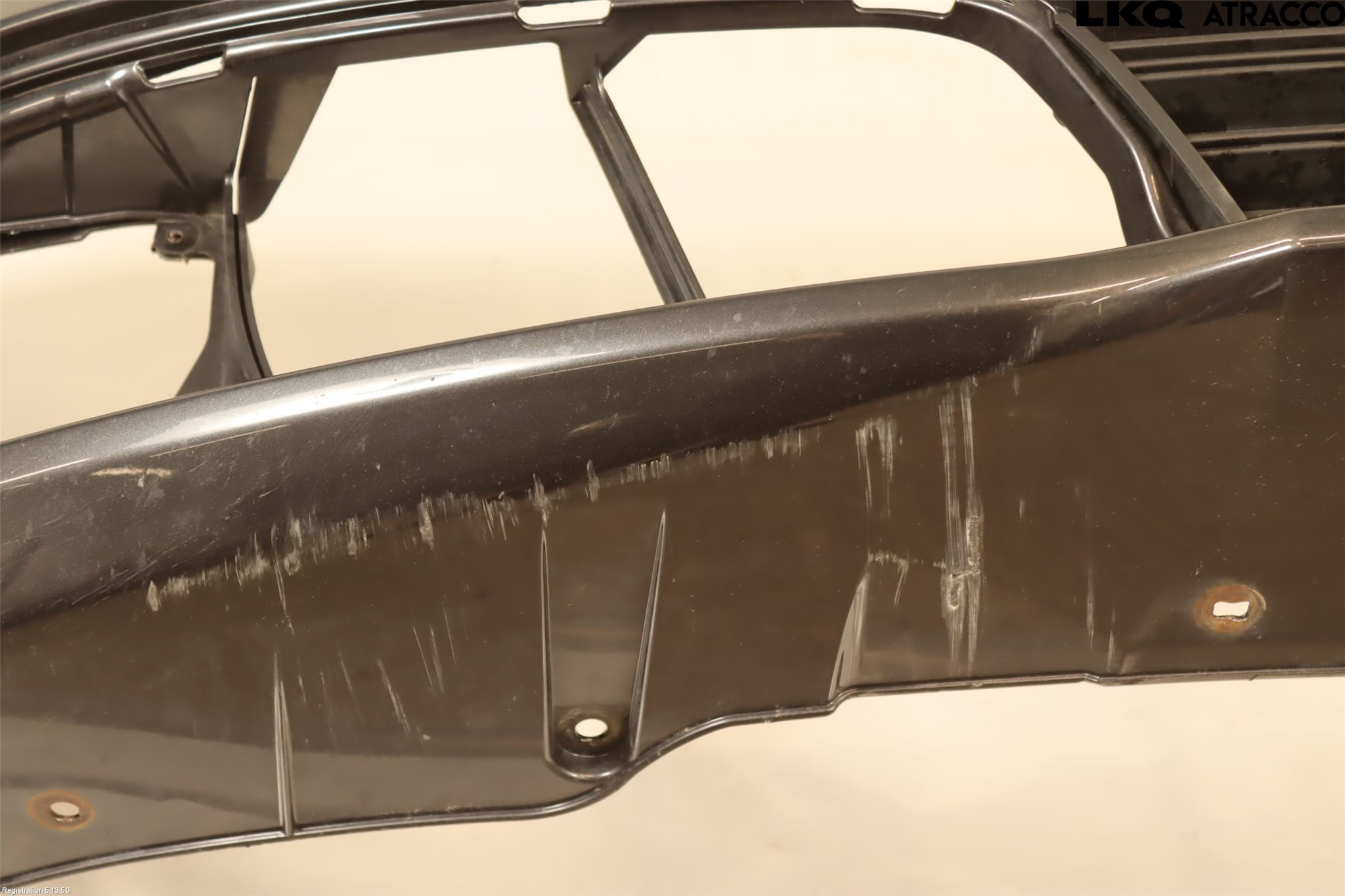 BMW 5 F10/F11/F18 09-17 Støtfanger Foran Plastdeksel