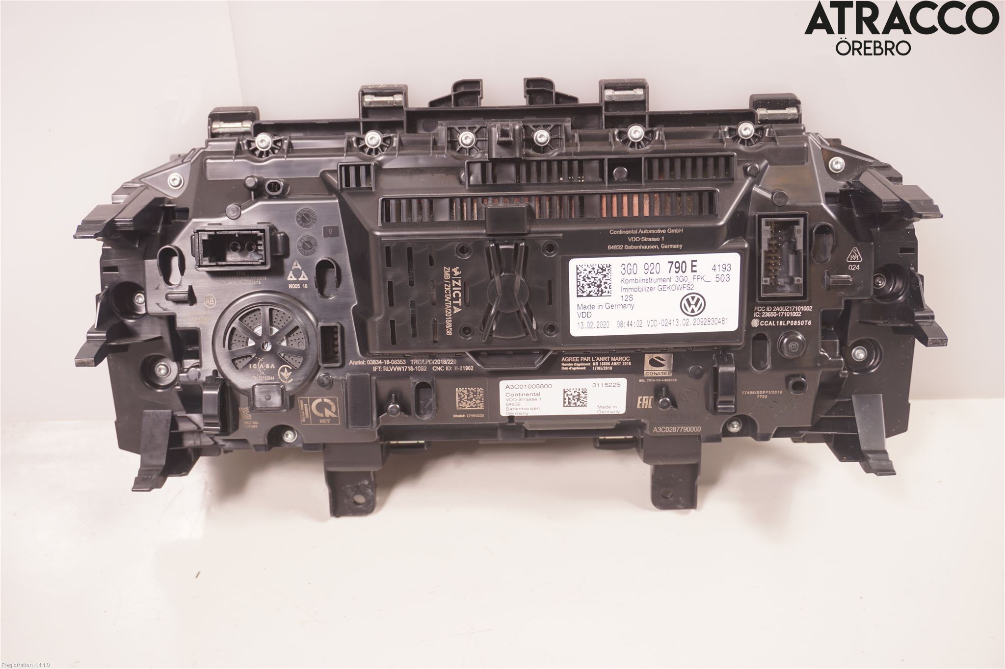 Volkswagen VW TIGUAN 16-24 Instr Kombinert