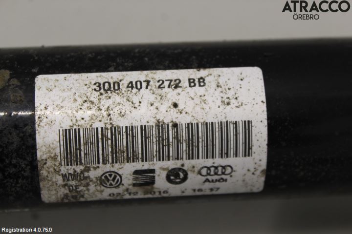 Volkswagen VW PASSAT 15-19 Drivaksel Foran Kompl Høyre