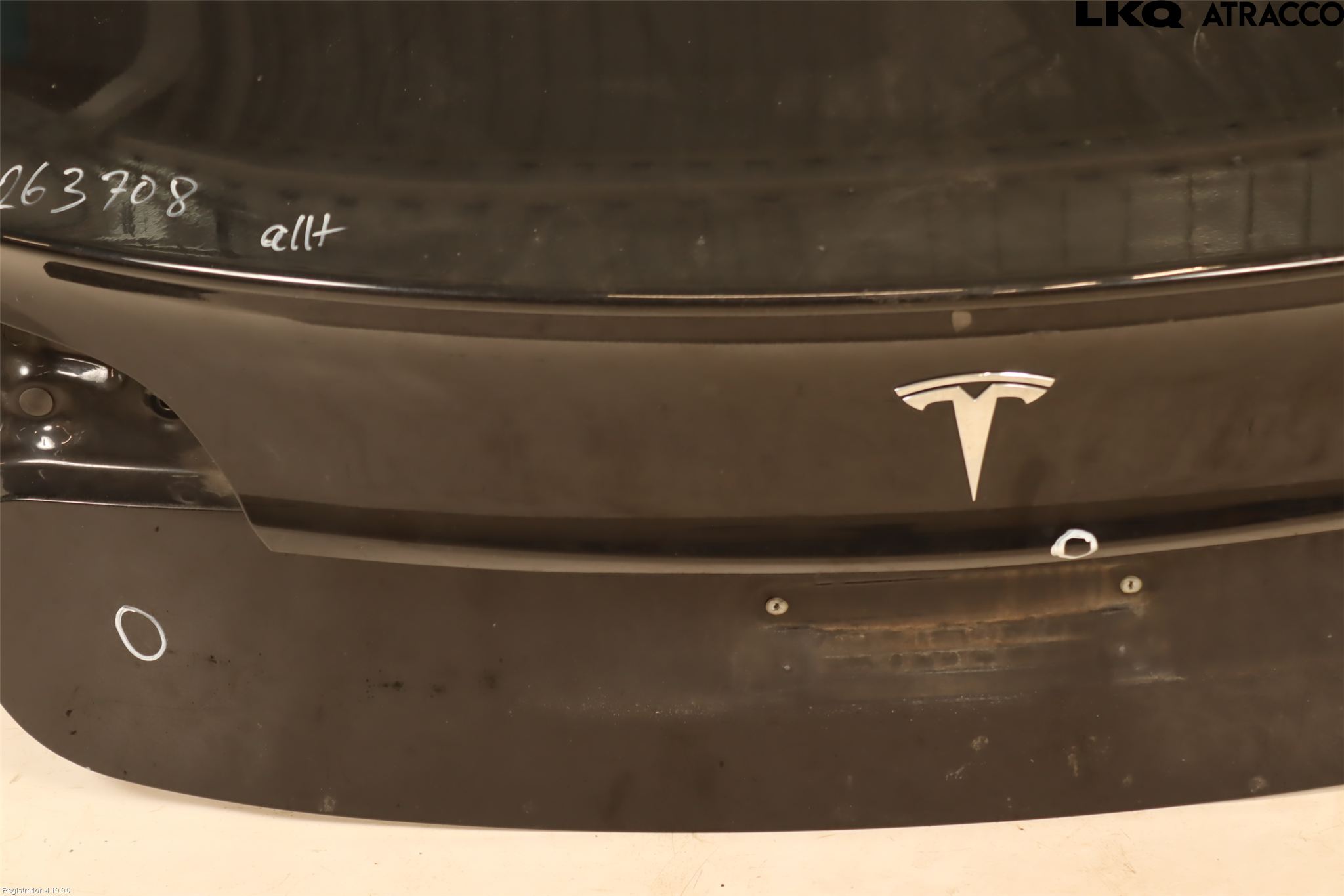 Tesla MODEL 3 17- Bakluke Koffertlokk