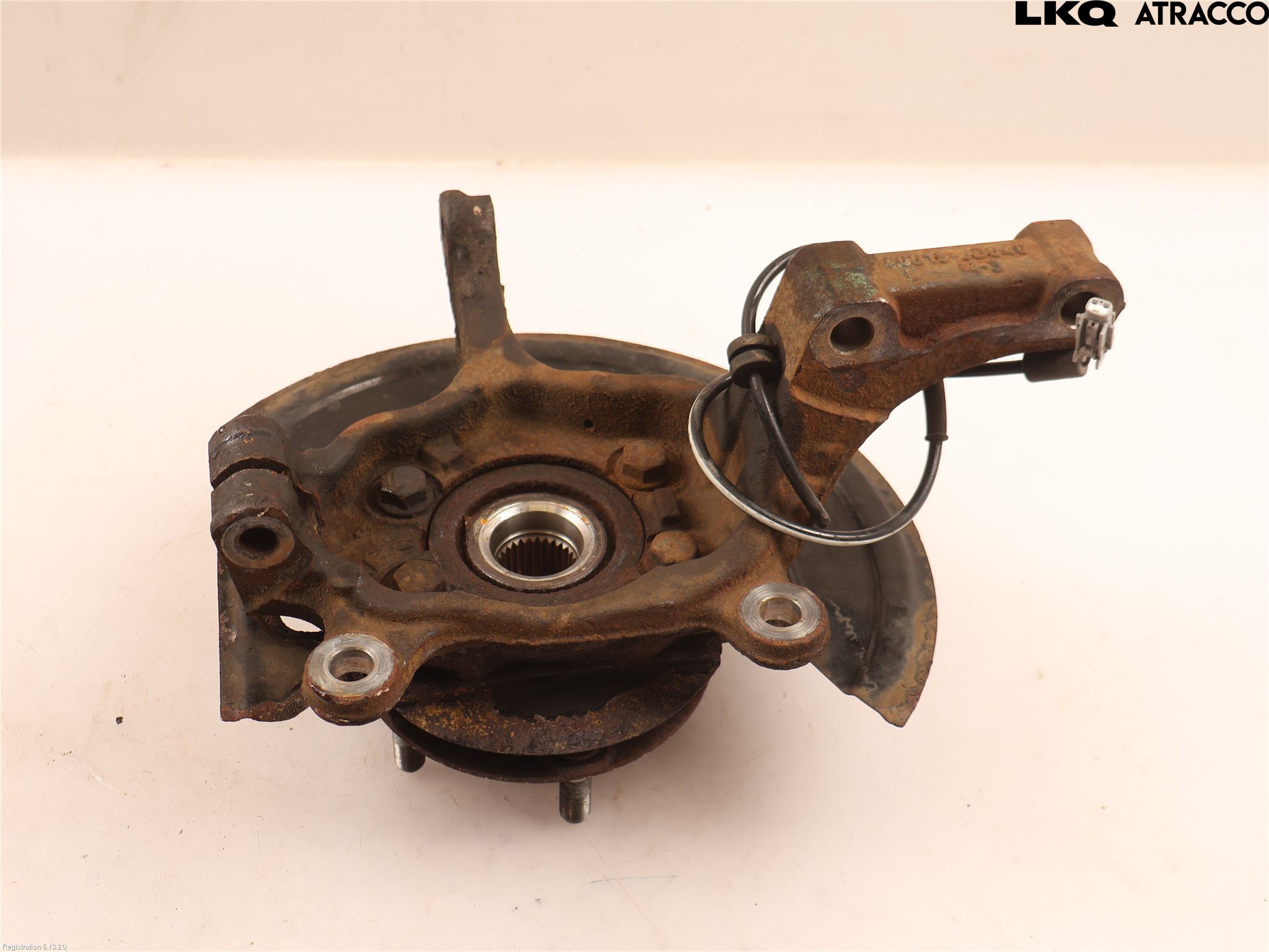Nissan QASHQAI+2  10-14 Spindel Vf