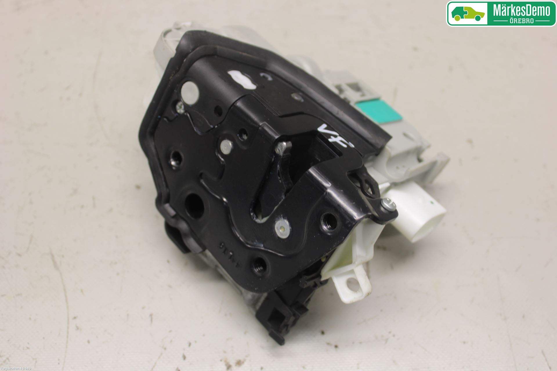 Audi A4/S4 B9 16-19 Dørlås - Låsekasse