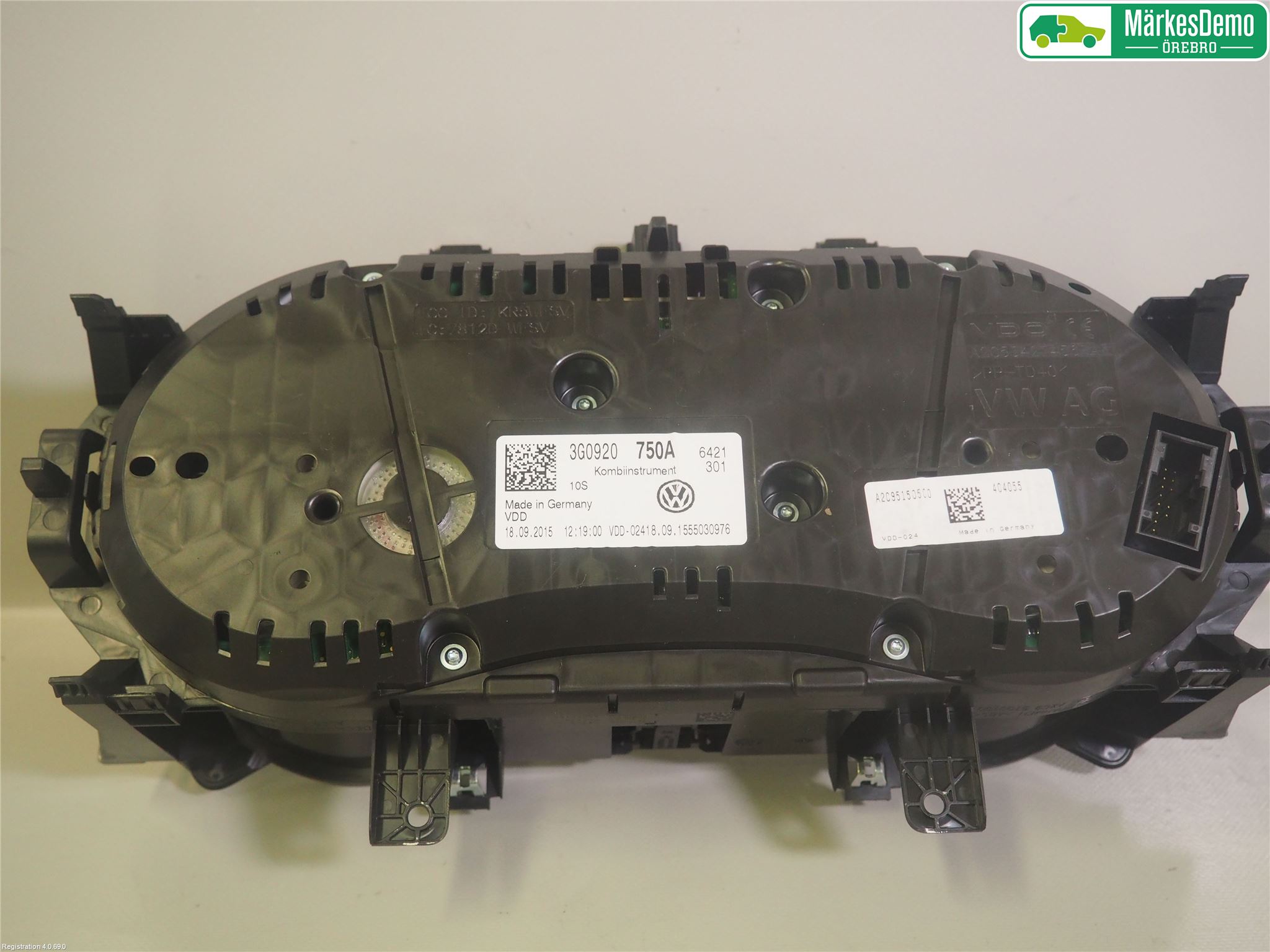 Volkswagen VW PASSAT 15-19 Instr Kombinert