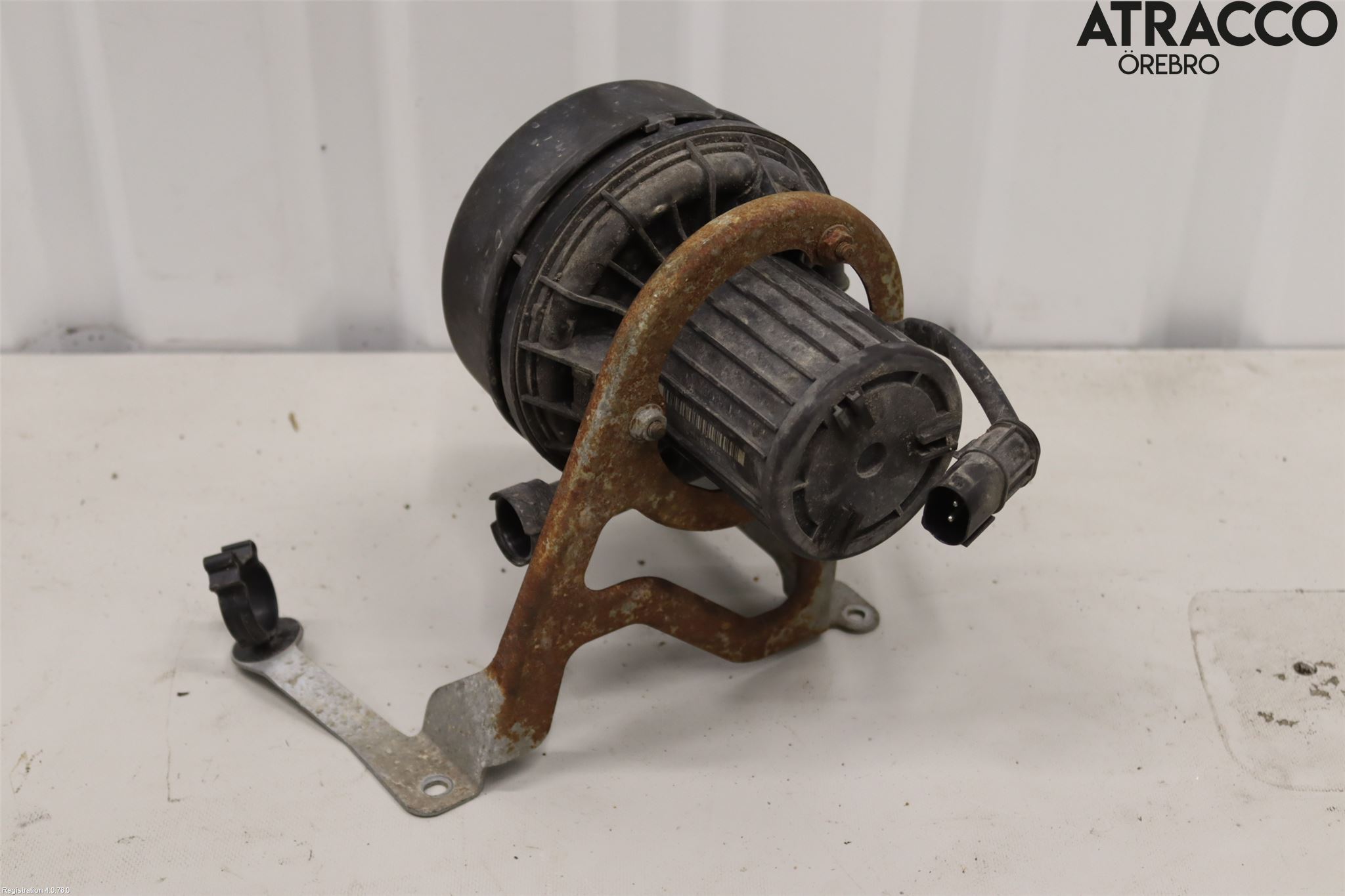 BMW 5 E60/61 Sed/Tou 02-10 Luftpumpe - Eksosrensing