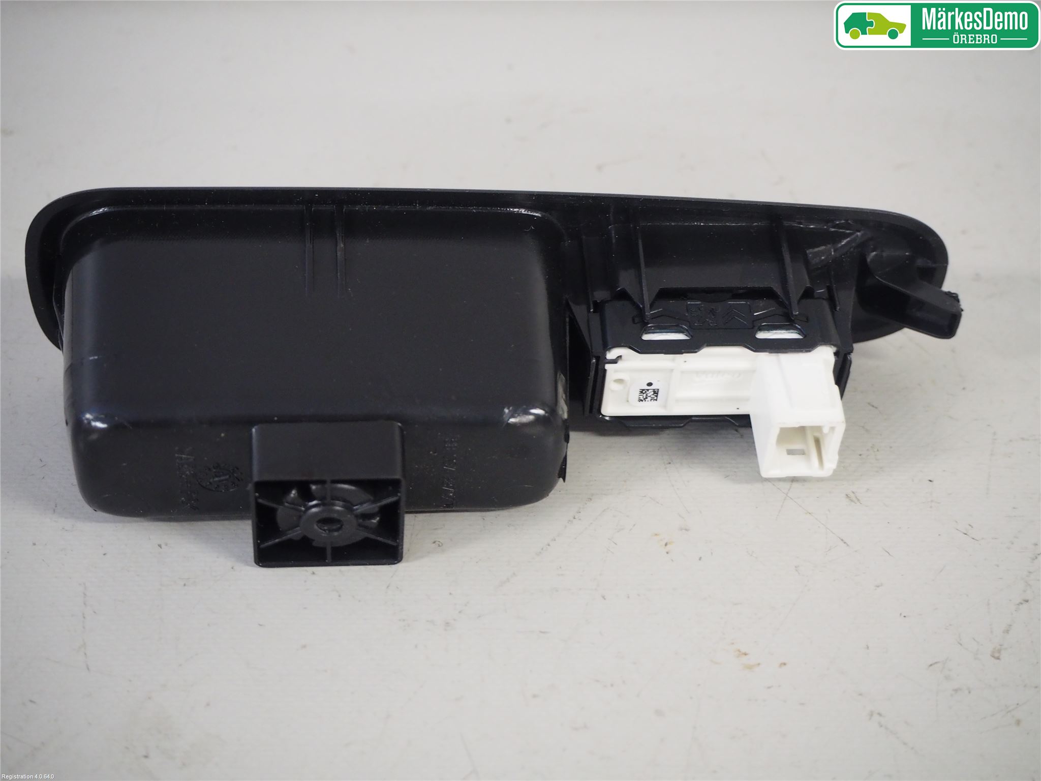 Citroen C3 AIRCROSS 18-23 Bryter Vindusheis