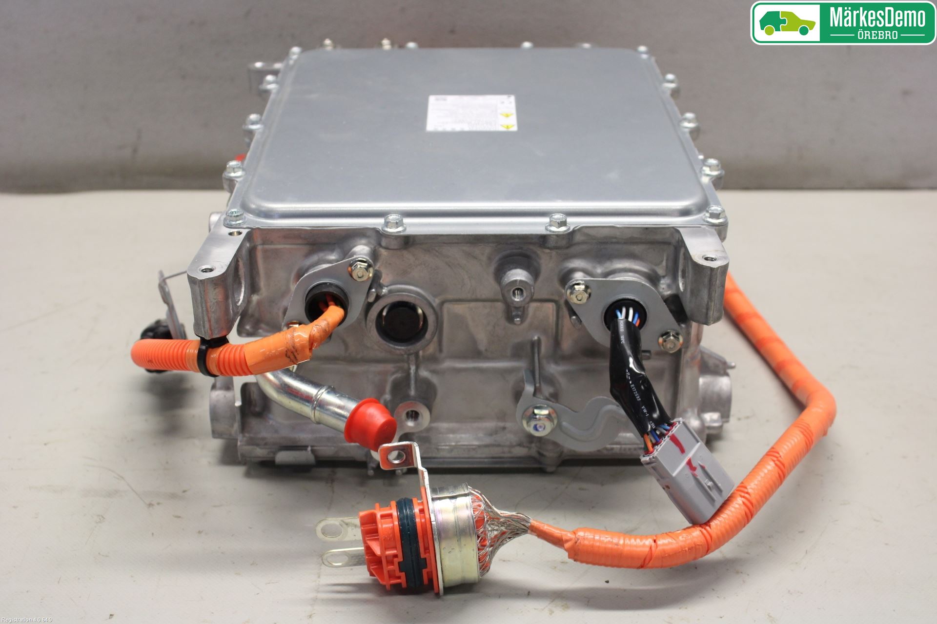 Mitsubishi OUTLANDER 13-21 Batterilader Hybrid