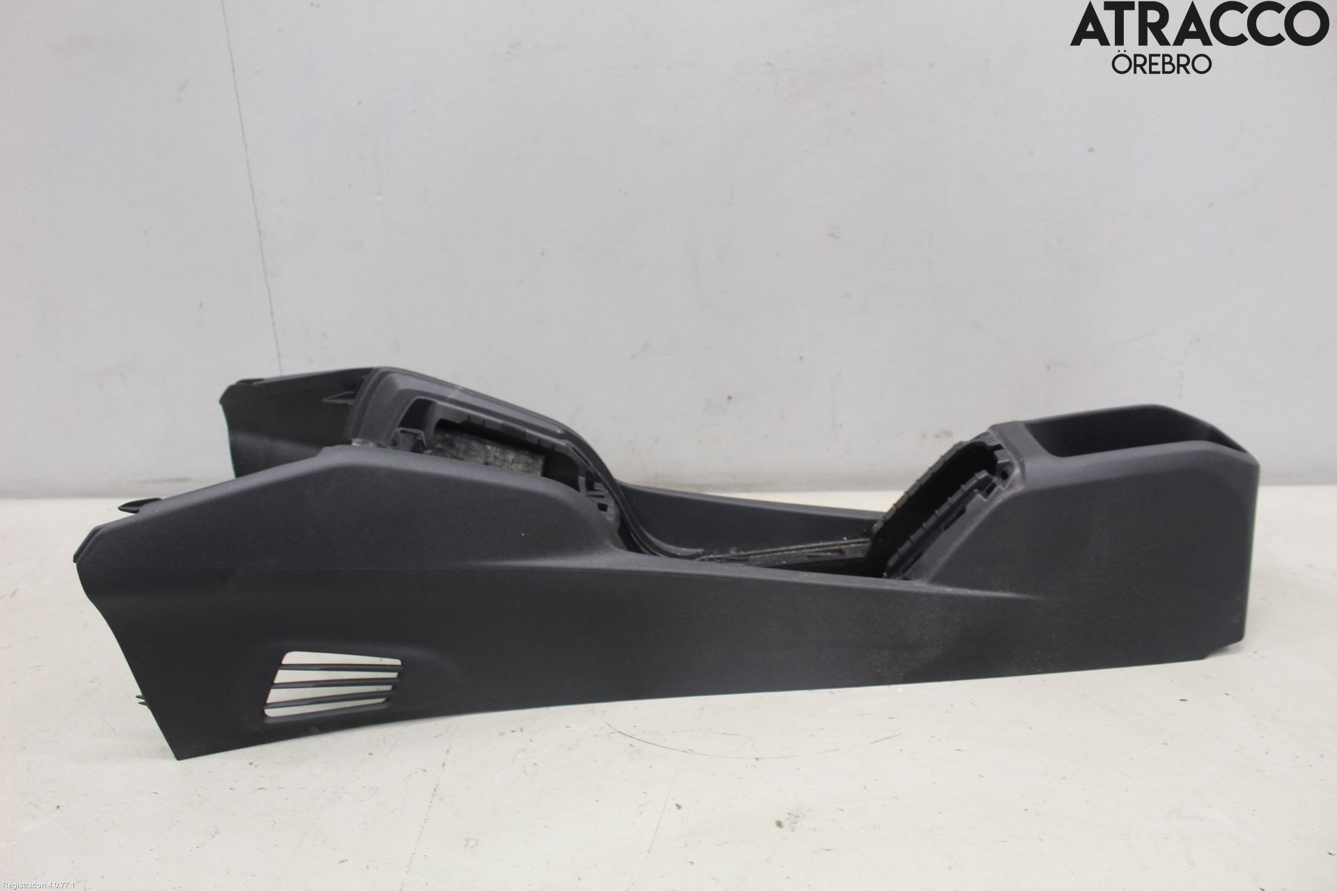 Peugeot 208 12-15 Instrumentkonsoll Gulv