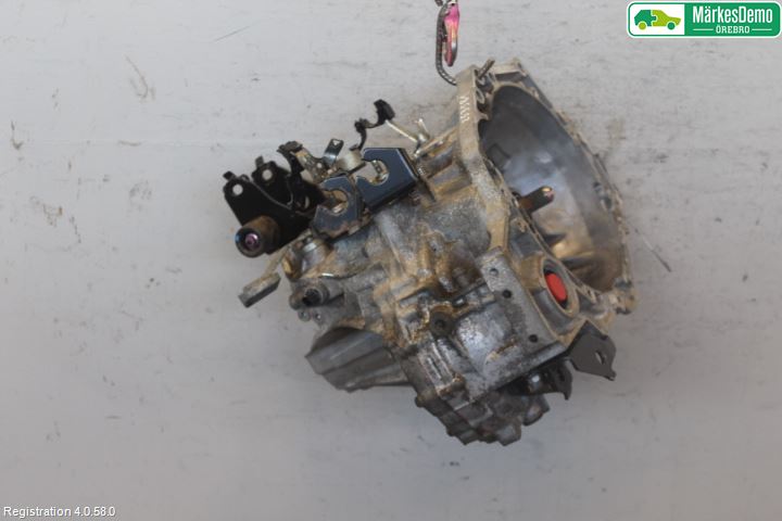 Toyota VERSO-S 11-16 Gearkasse 6 Trinn