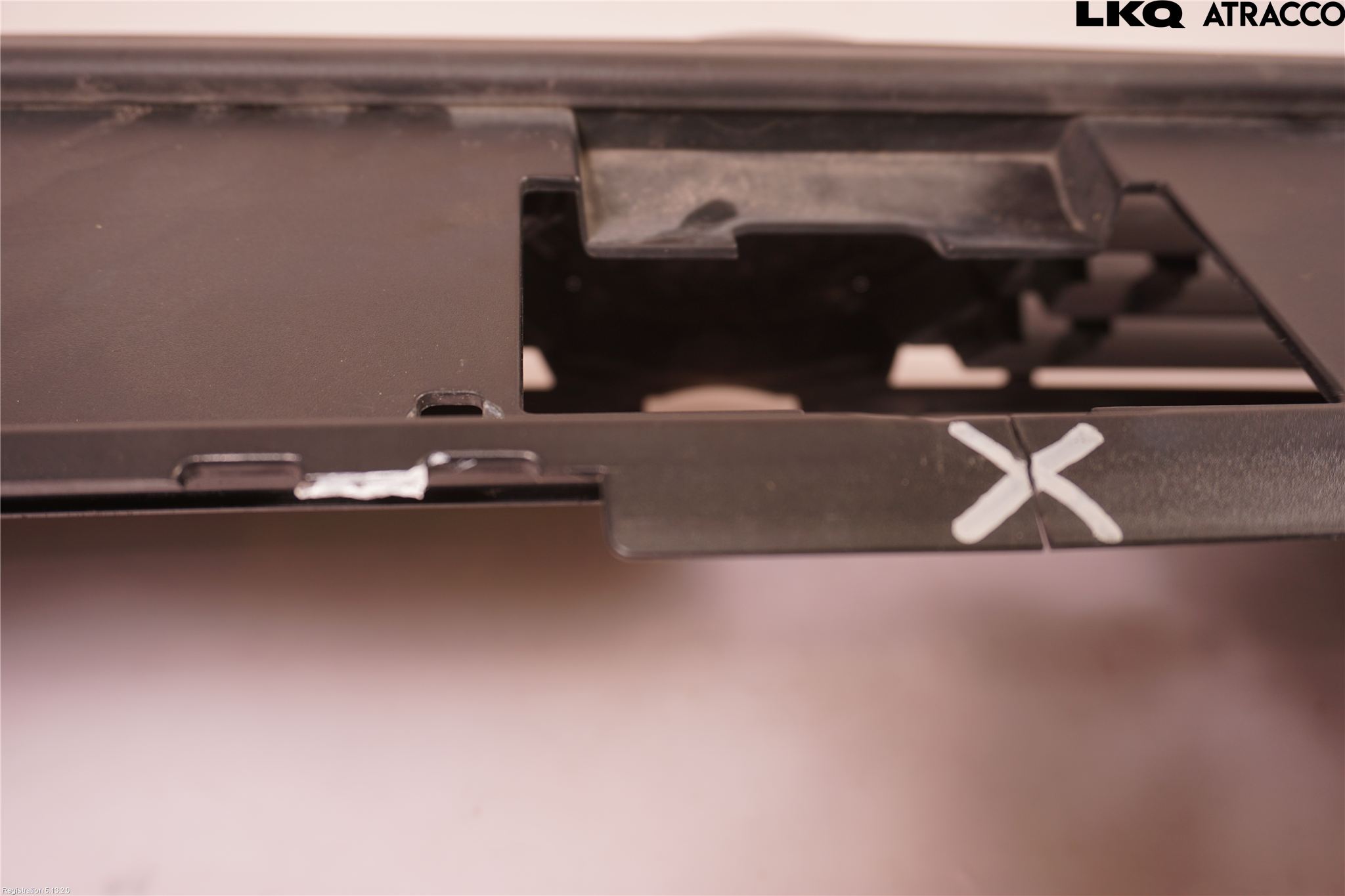 Volkswagen VW PASSAT 15-19 Grill Komplett