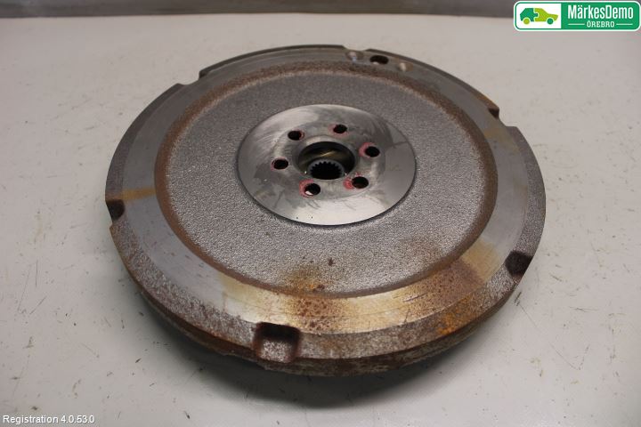 Toyota YARIS XP130 15-20 Svinghjul Automat