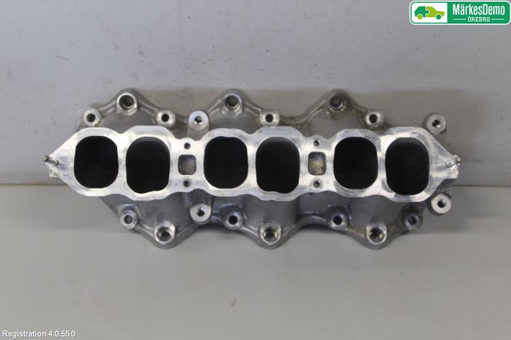 Nissan MURANO    02-08 Innsugningsmanifold