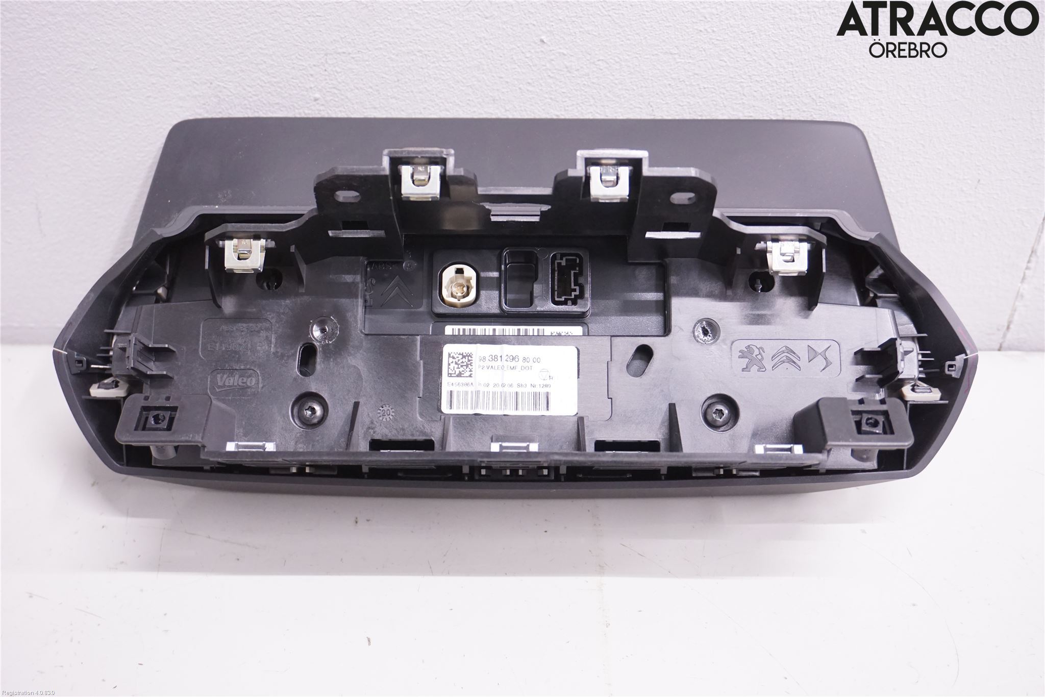 Peugeot 2008/E-2008 20- Instr Skjerm Dvd-Gps-Ac-Tlf