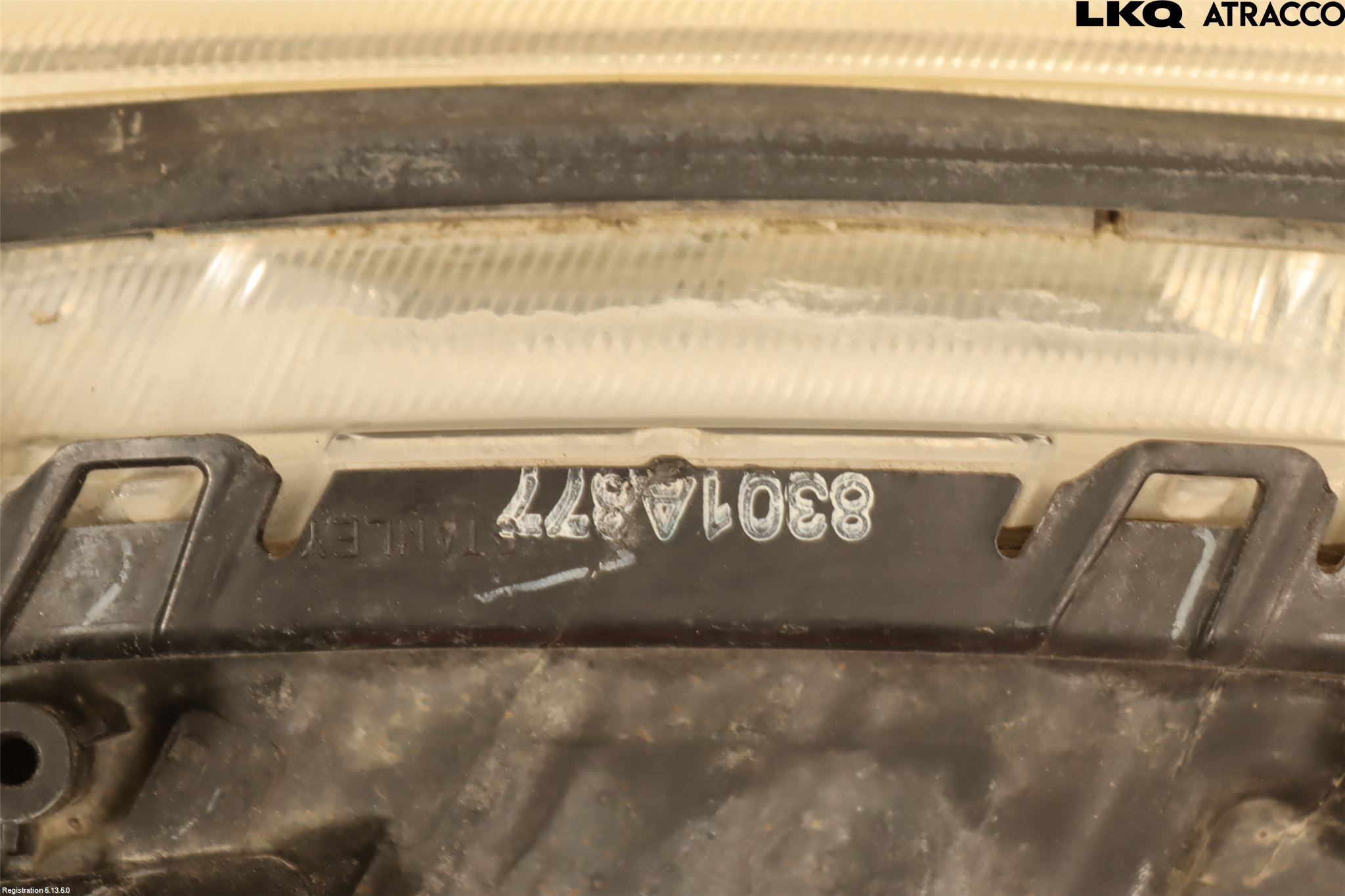 Mitsubishi L200 06-15 Frontlykt Venstre