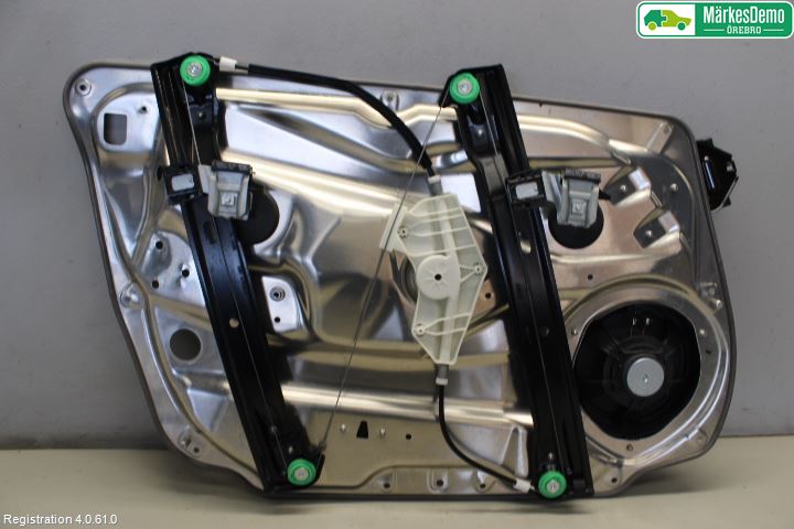 Mercedes-Benz MB E-KLASS (W212) 09-16 Vindusheis