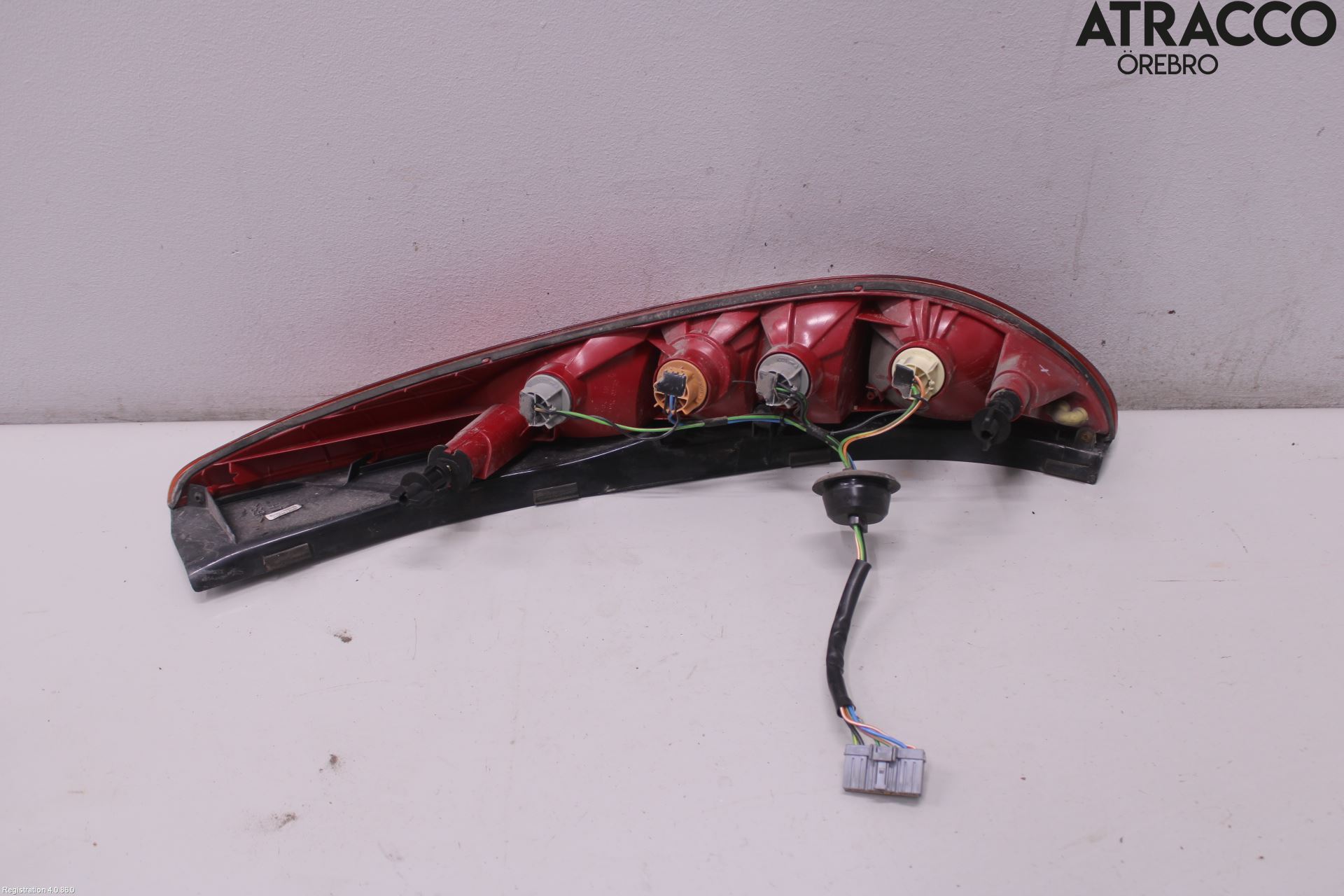 Ford MONDEO     01-06 Baklykt Venstre