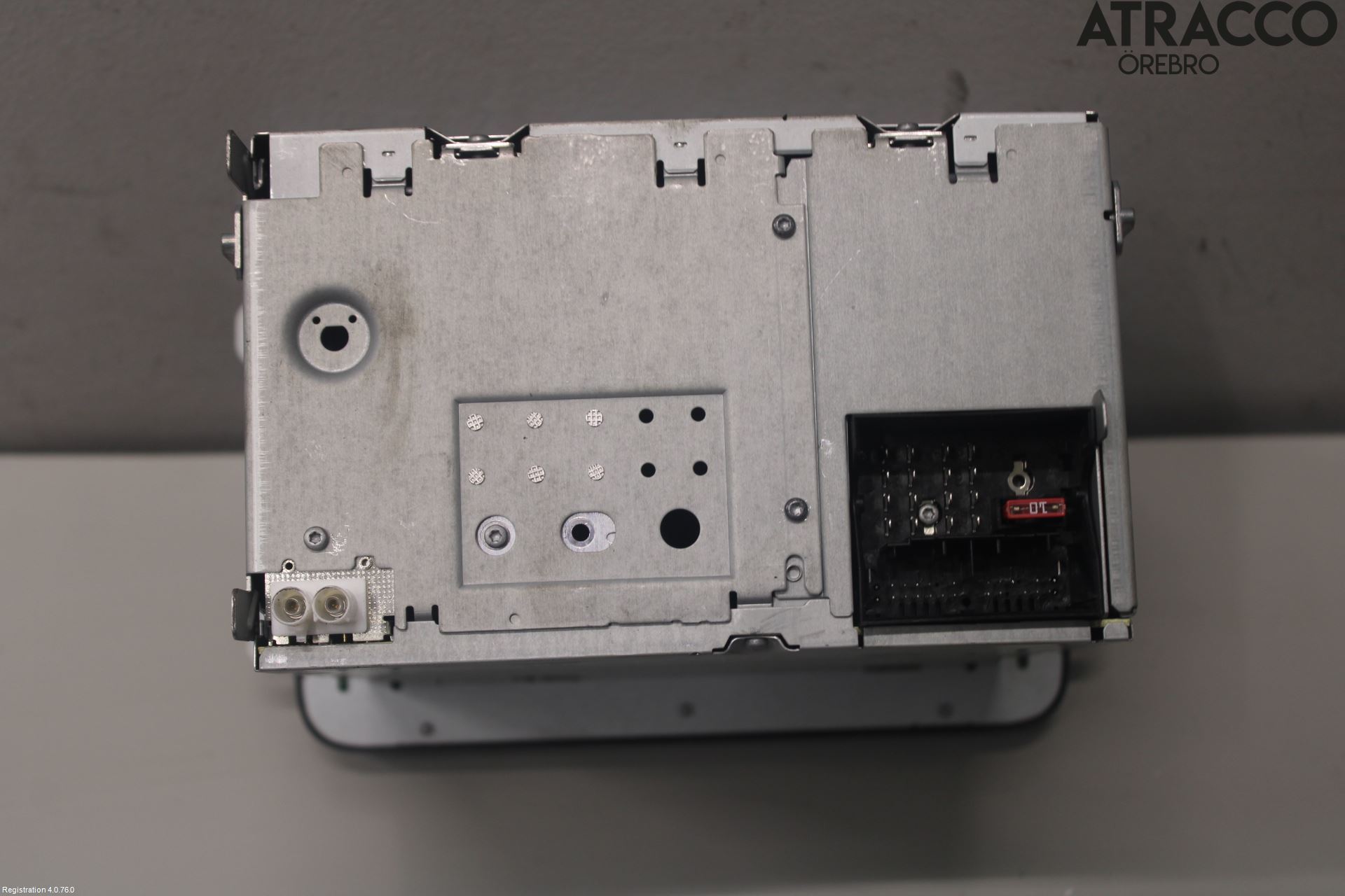 Volkswagen VW CADDY      04-10 Stereo Radio Med Cd