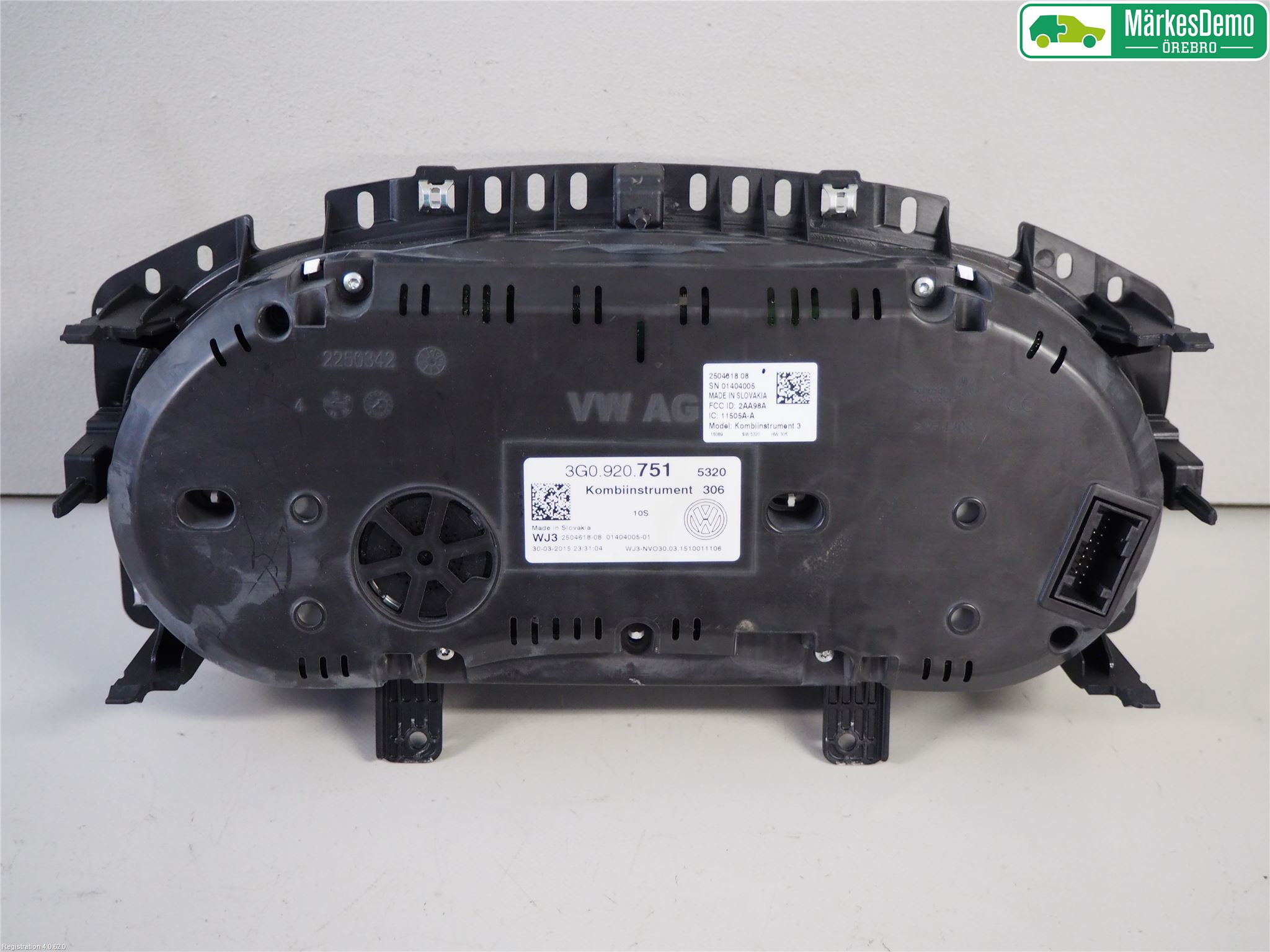 Volkswagen VW PASSAT 15-19 Instr Kombinert