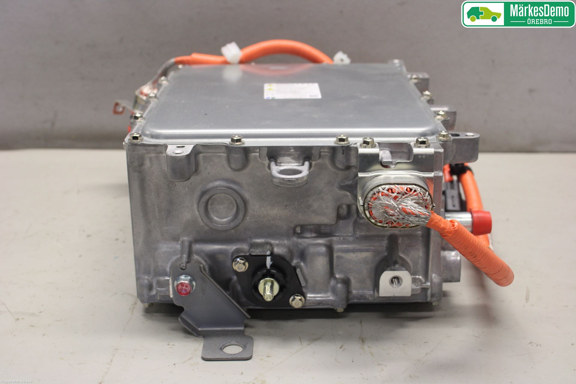 Mitsubishi OUTLANDER 13-21 Batterilader Hybrid