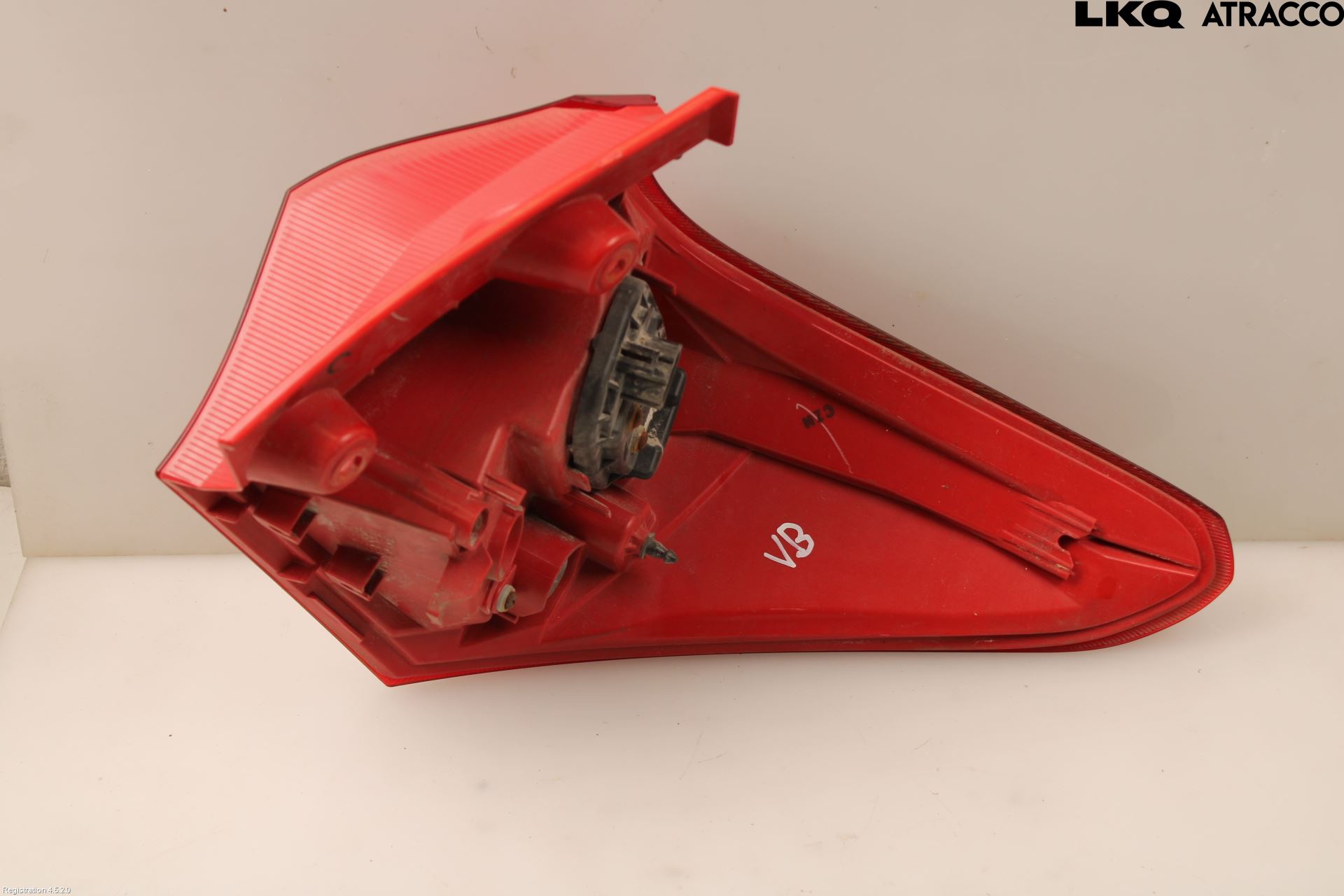 Toyota AURIS 13-19 Baklykt Venstre
