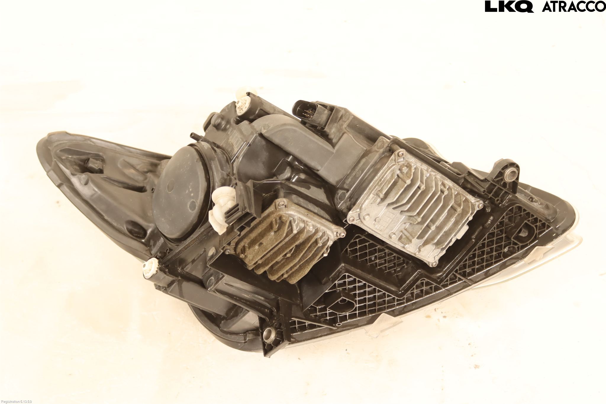 Mercedes-Benz MB VITO/V-KLASS (W640,W447,W448) 14- Frontlykt Venstre