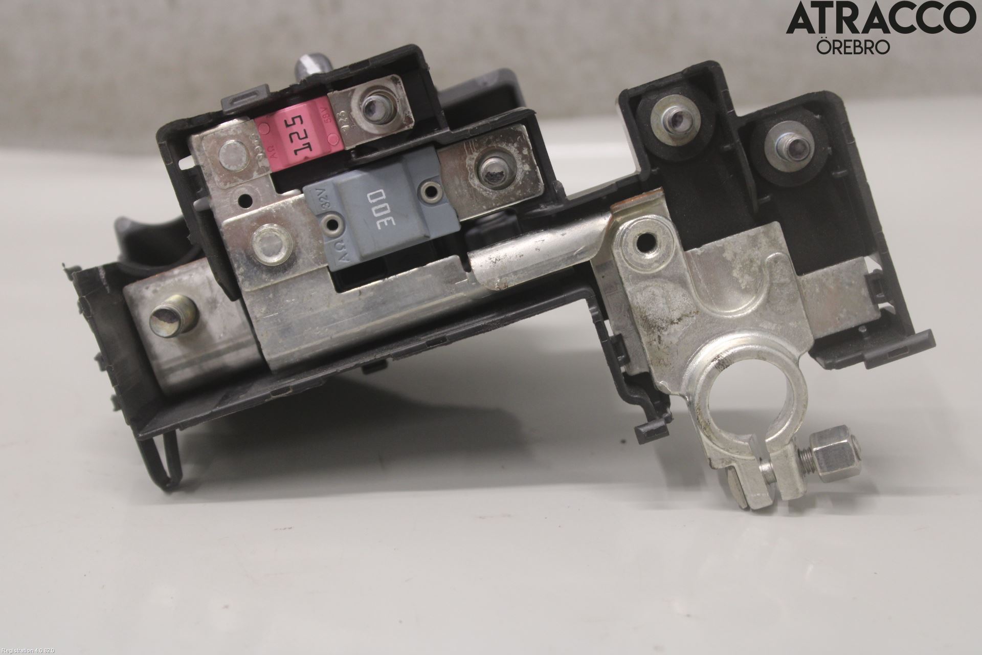 Audi A4/S4 B9 16-19 Sikringsboks - Elsentral