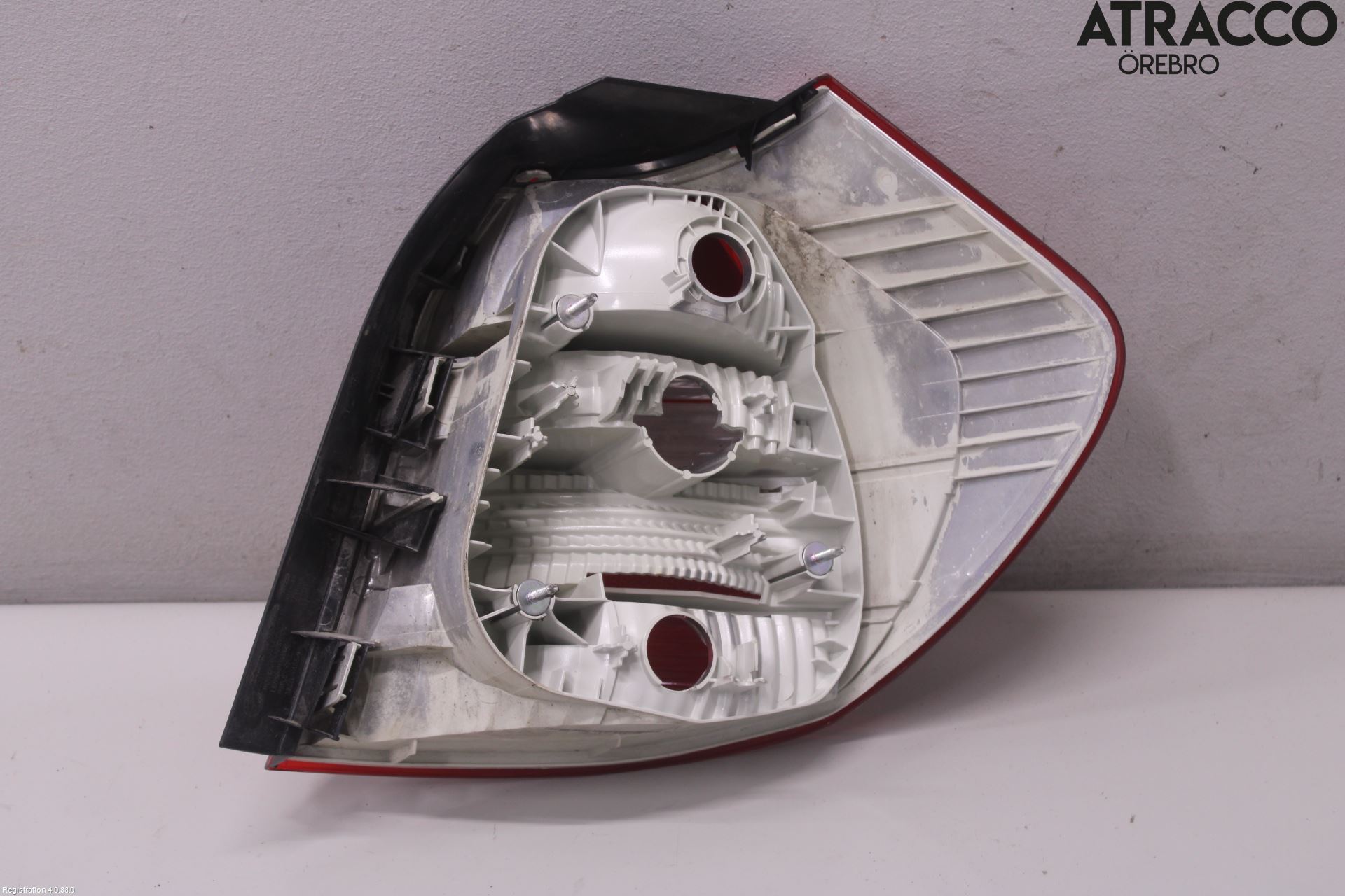 BMW 1 E87/81 5D/3D 03-11 Baklykt Venstre