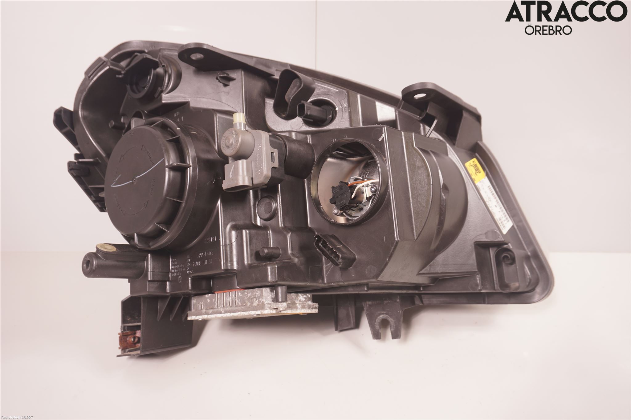 Nissan QASHQAI+2  08-10 Frontlykt Venstre