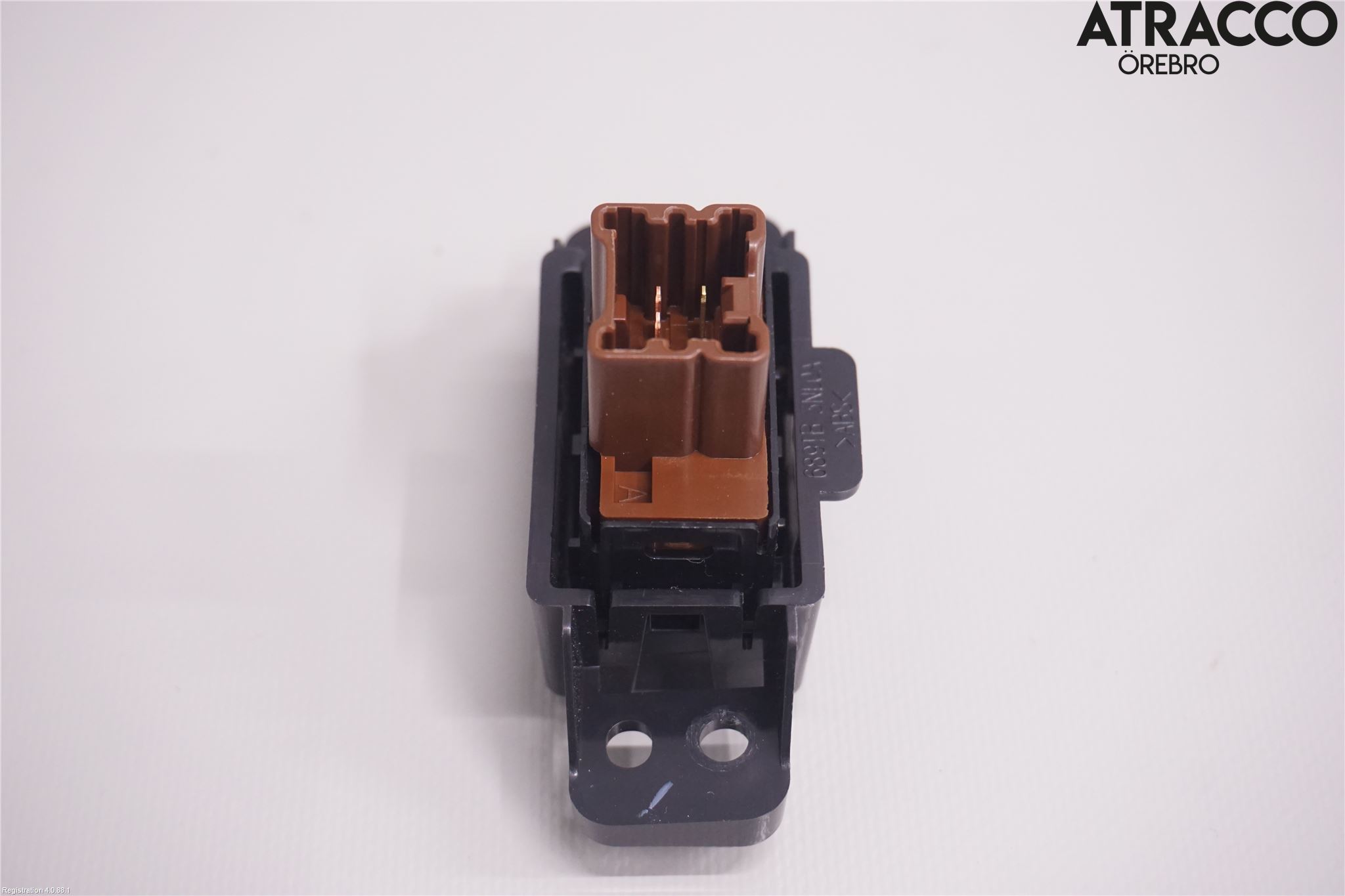 Nissan LEAF 11-17 Bryter Varmesete