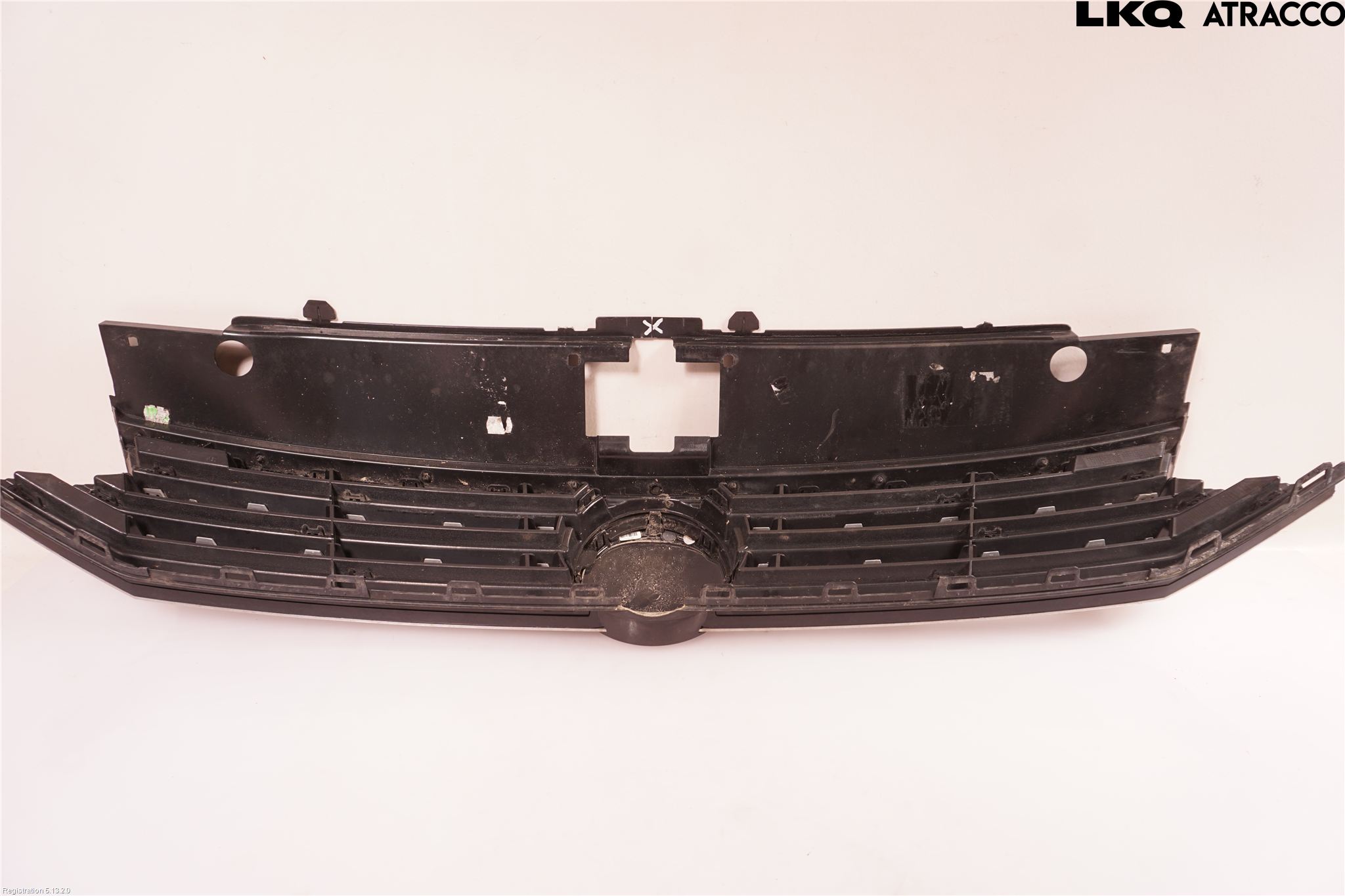 Volkswagen VW PASSAT 15-19 Grill Komplett
