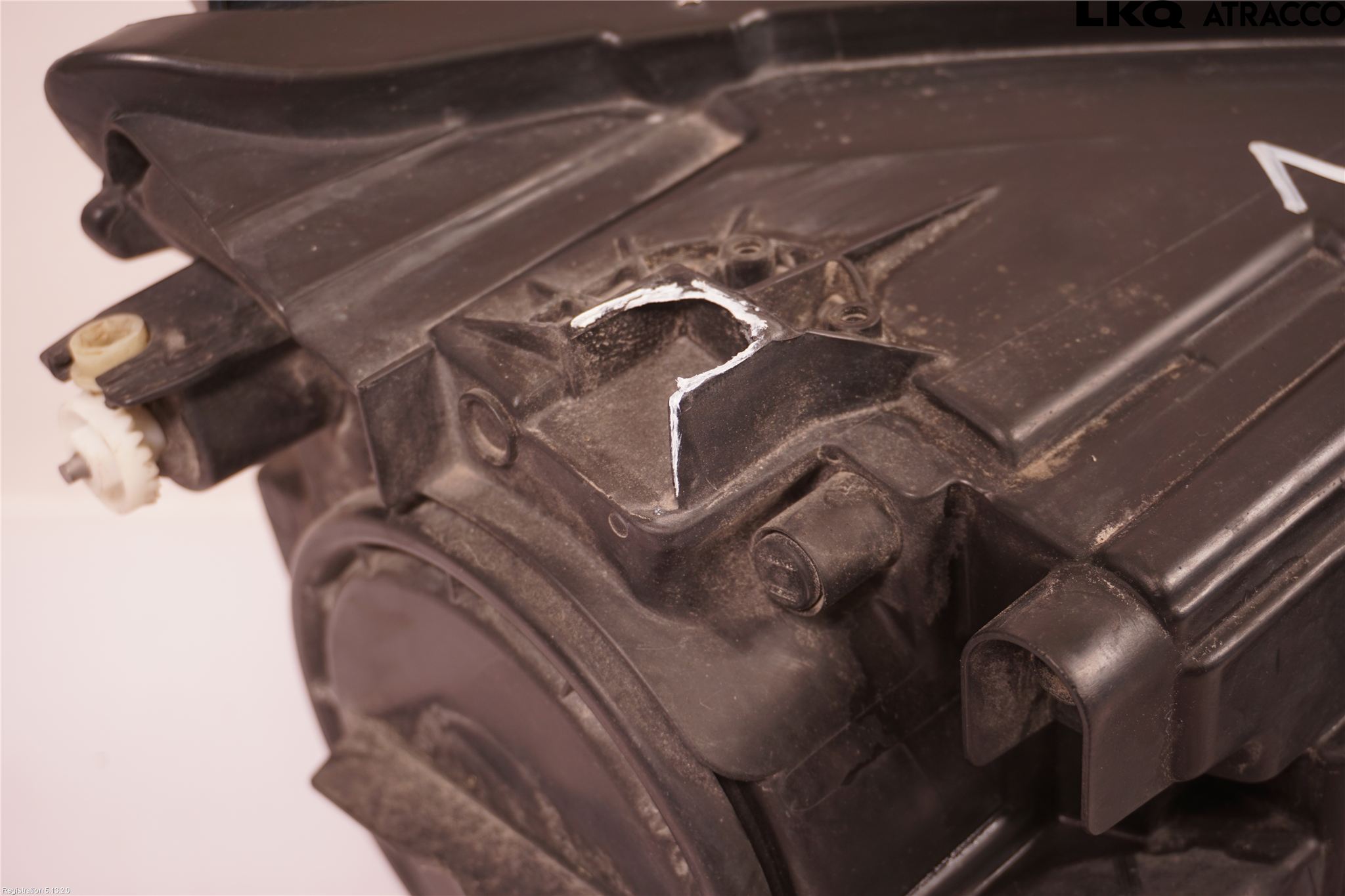 Volkswagen VW TIGUAN 07-16 Frontlykt Venstre