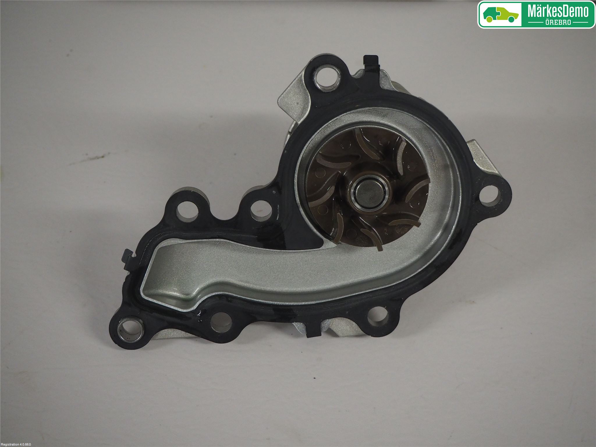 Kia STONIC 18->> Vannpumpe