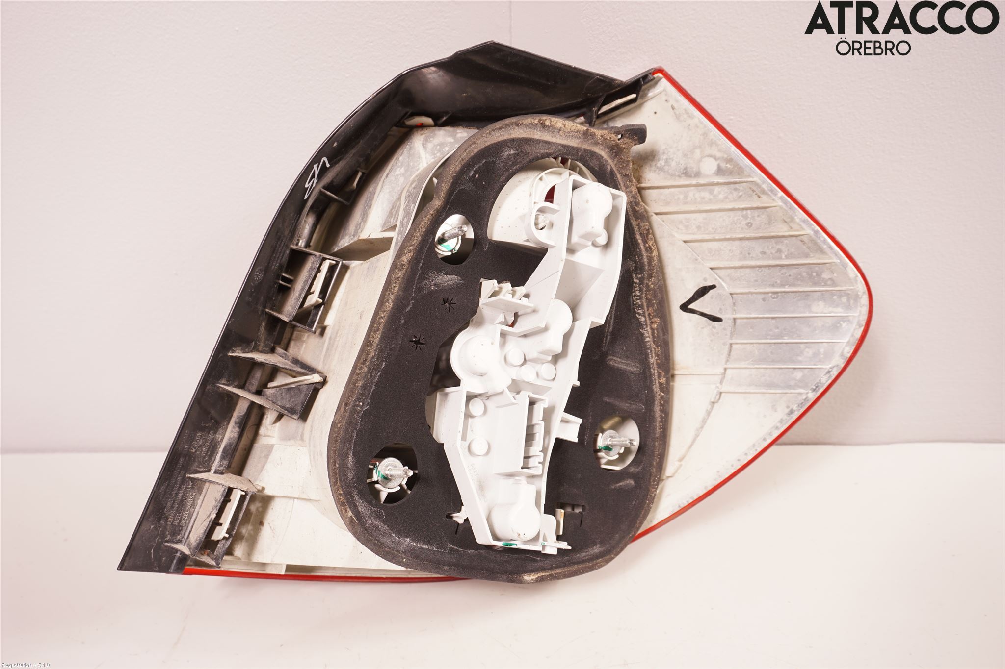 BMW 1 E87/81 5D/3D 03-11 Baklykt Venstre