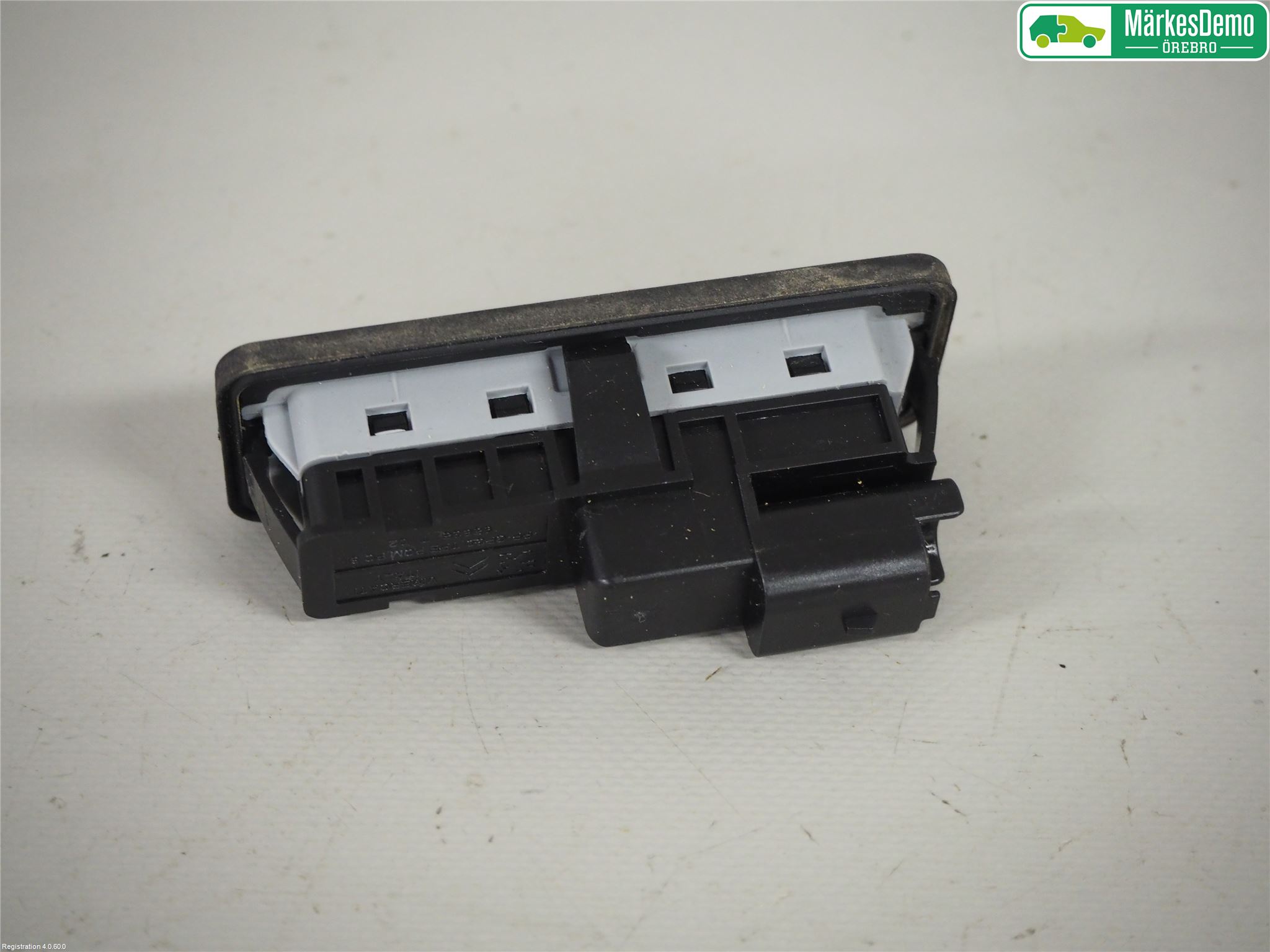 Peugeot 2008 13-20 Bakluke Handtak Ytre