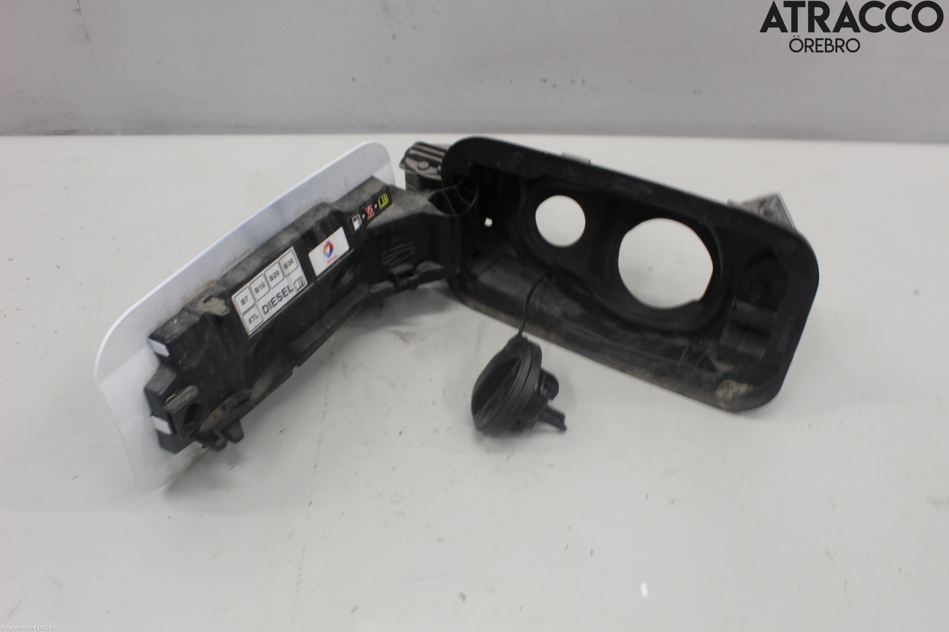 Peugeot PARTNER/E-PARTNER 19- Drivstoff Tankluke